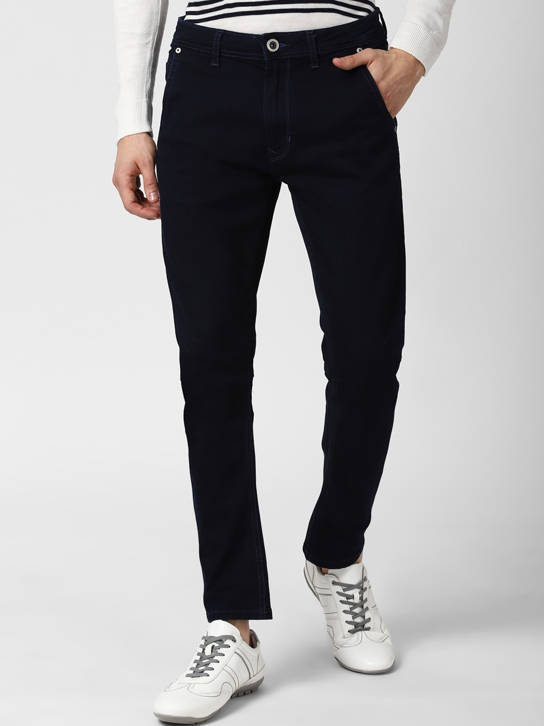 

Peter England Casuals Men Black Slim Fit Jeans