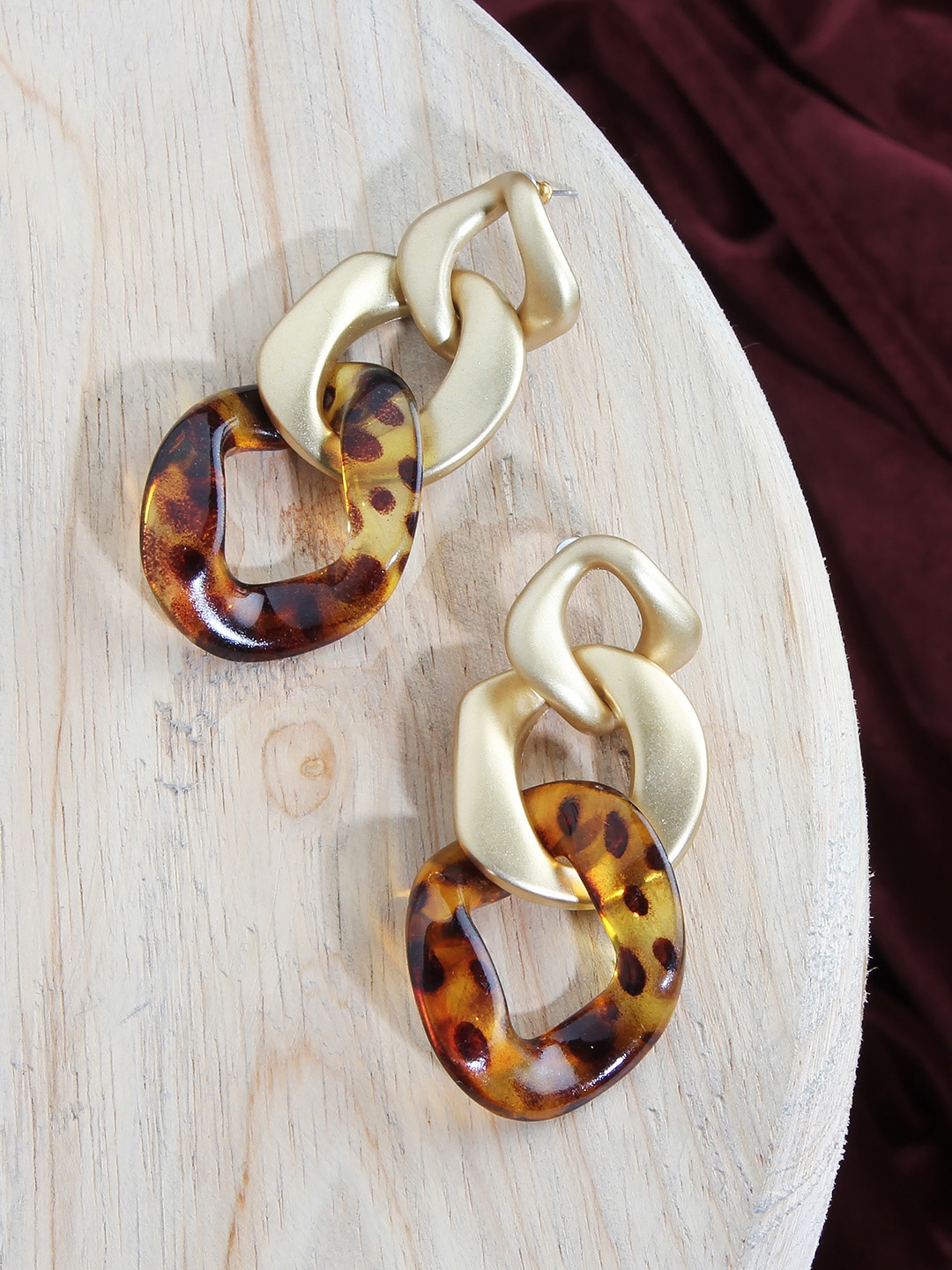 

Kazo Brown & Gold-Toned Contemporary Drop Earrings