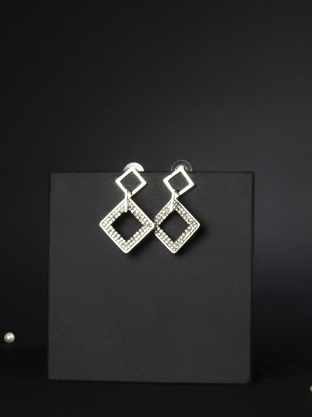 

Kazo Silver-Plated Geometric Drop Earrings