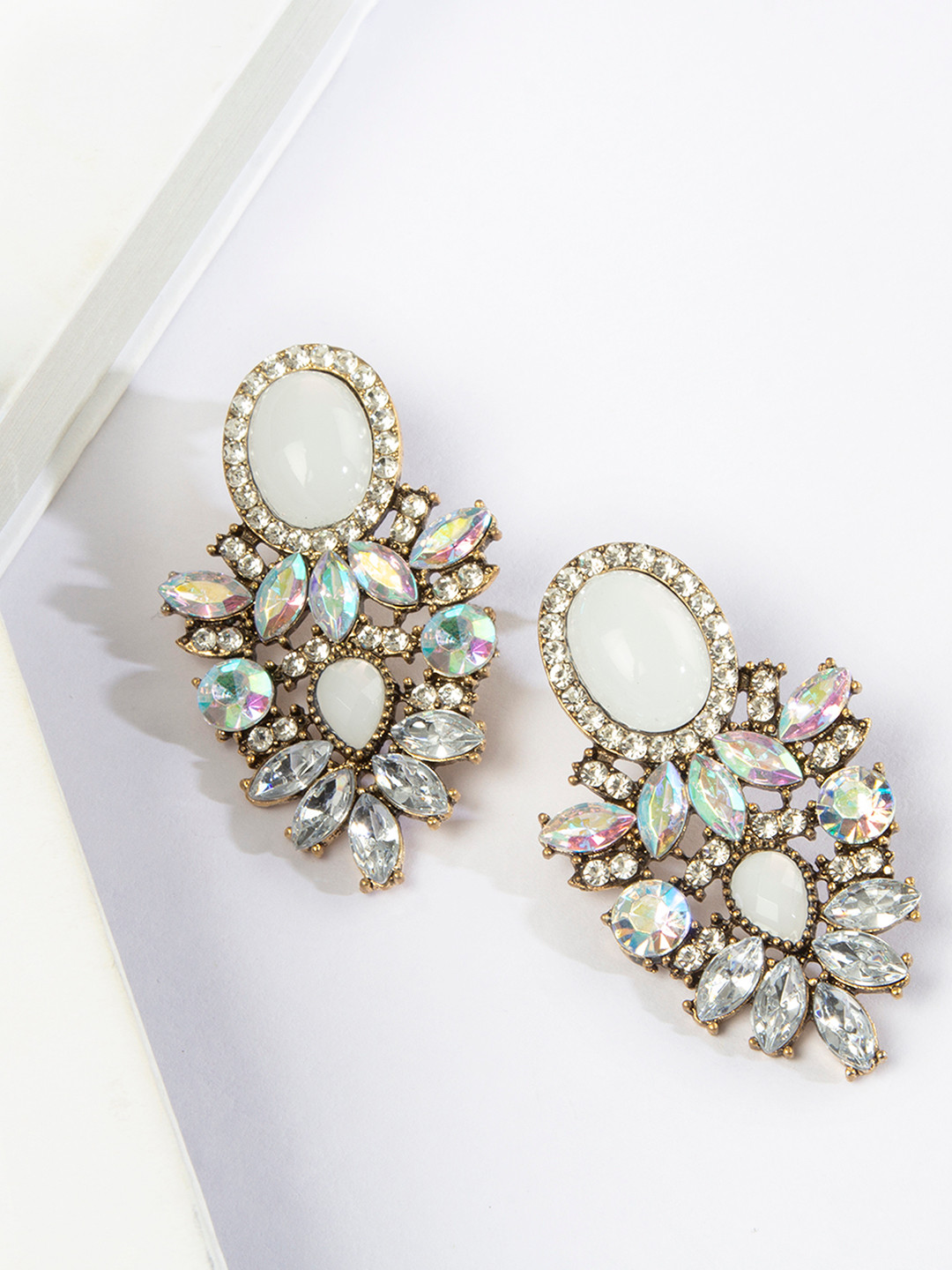 

Kazo White Teardrop Shaped Drop Earrings