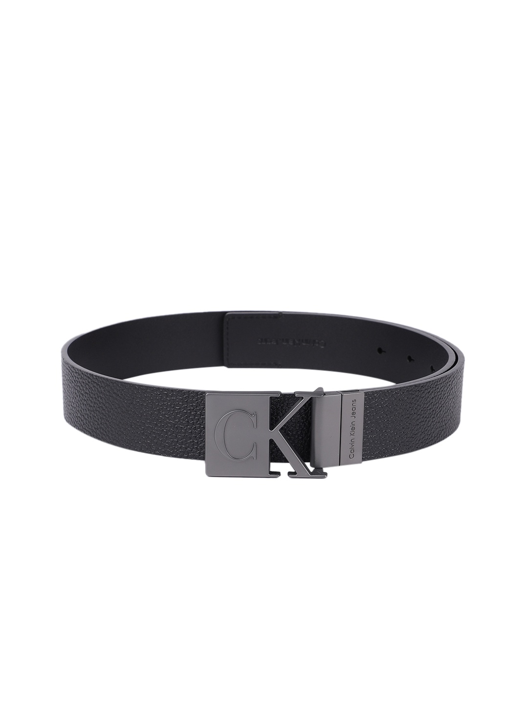 

Calvin Klein Men Black Solid Leather Reversible Casual Belt