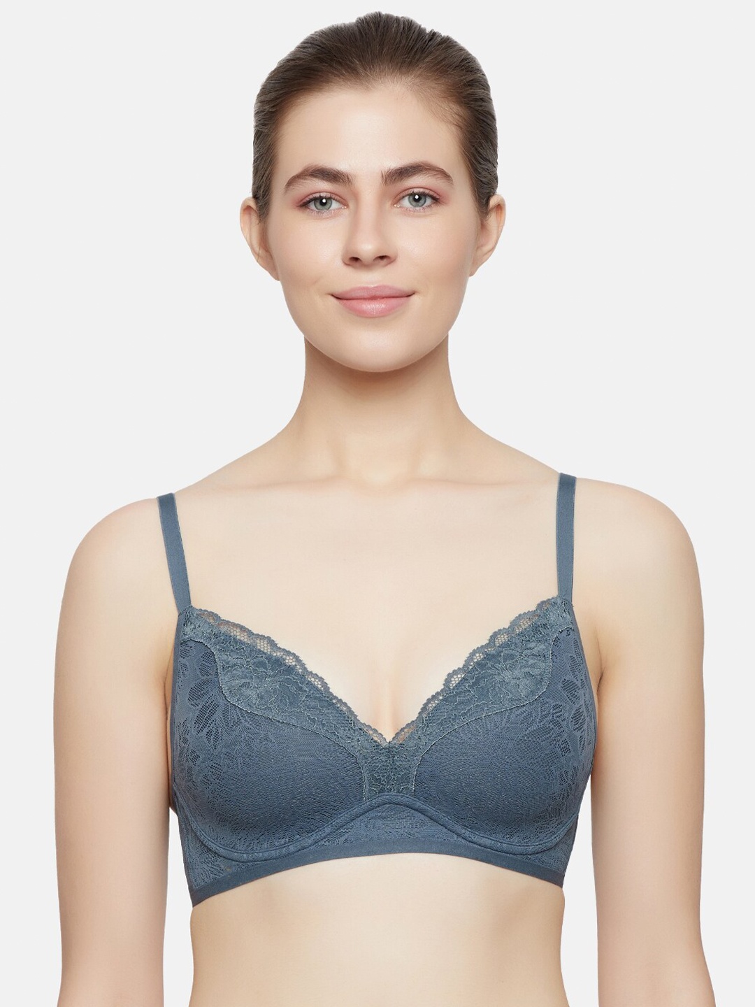 

Triumph Plunge Neck Padded Wireless Ultrasmart 4D Technology Fit Smart Bra, Grey