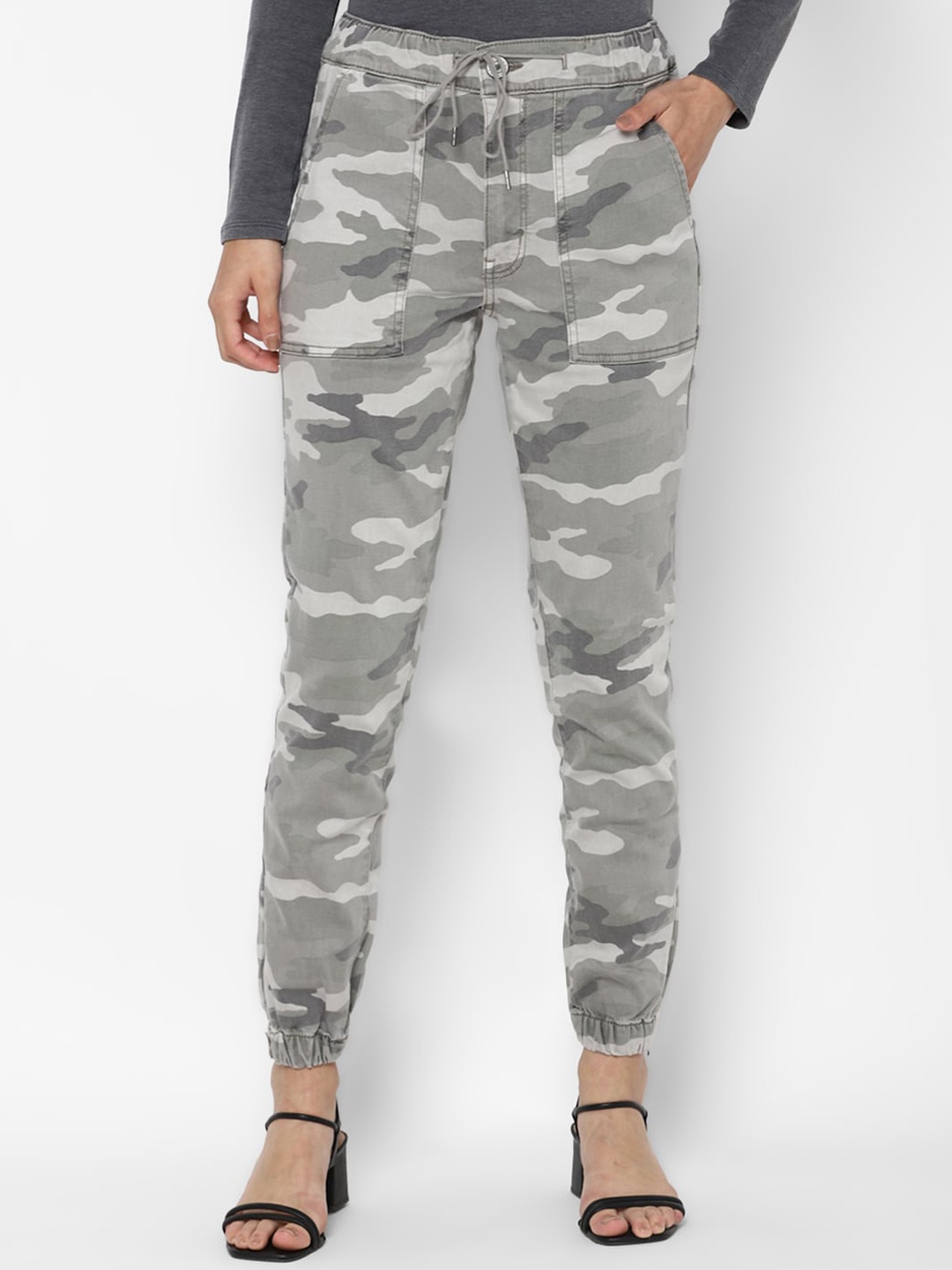 

AMERICAN EAGLE OUTFITTERS Women Grey Mildly Distressed Jeans