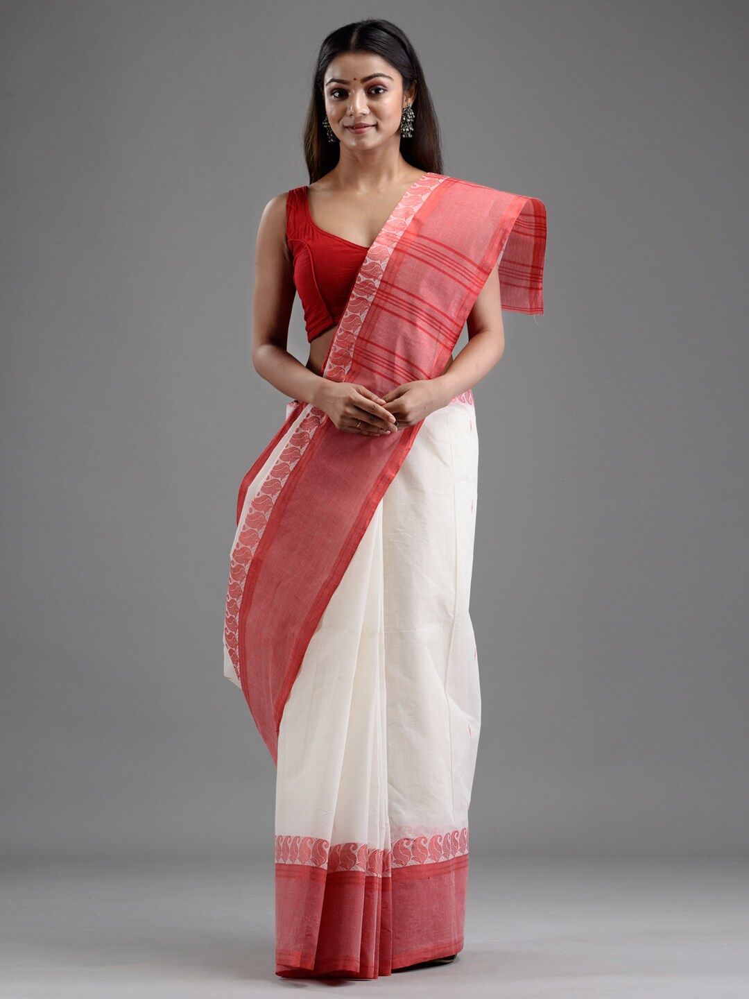 

Mitera White & Red Pure Cotton Taant Saree