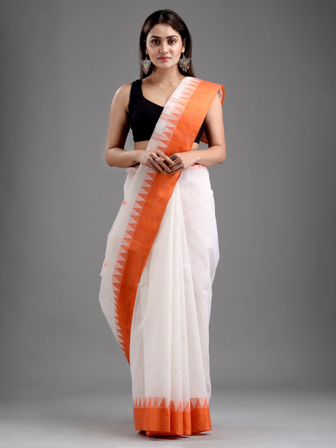 

Mitera White & Orange Pure Cotton Taant Saree