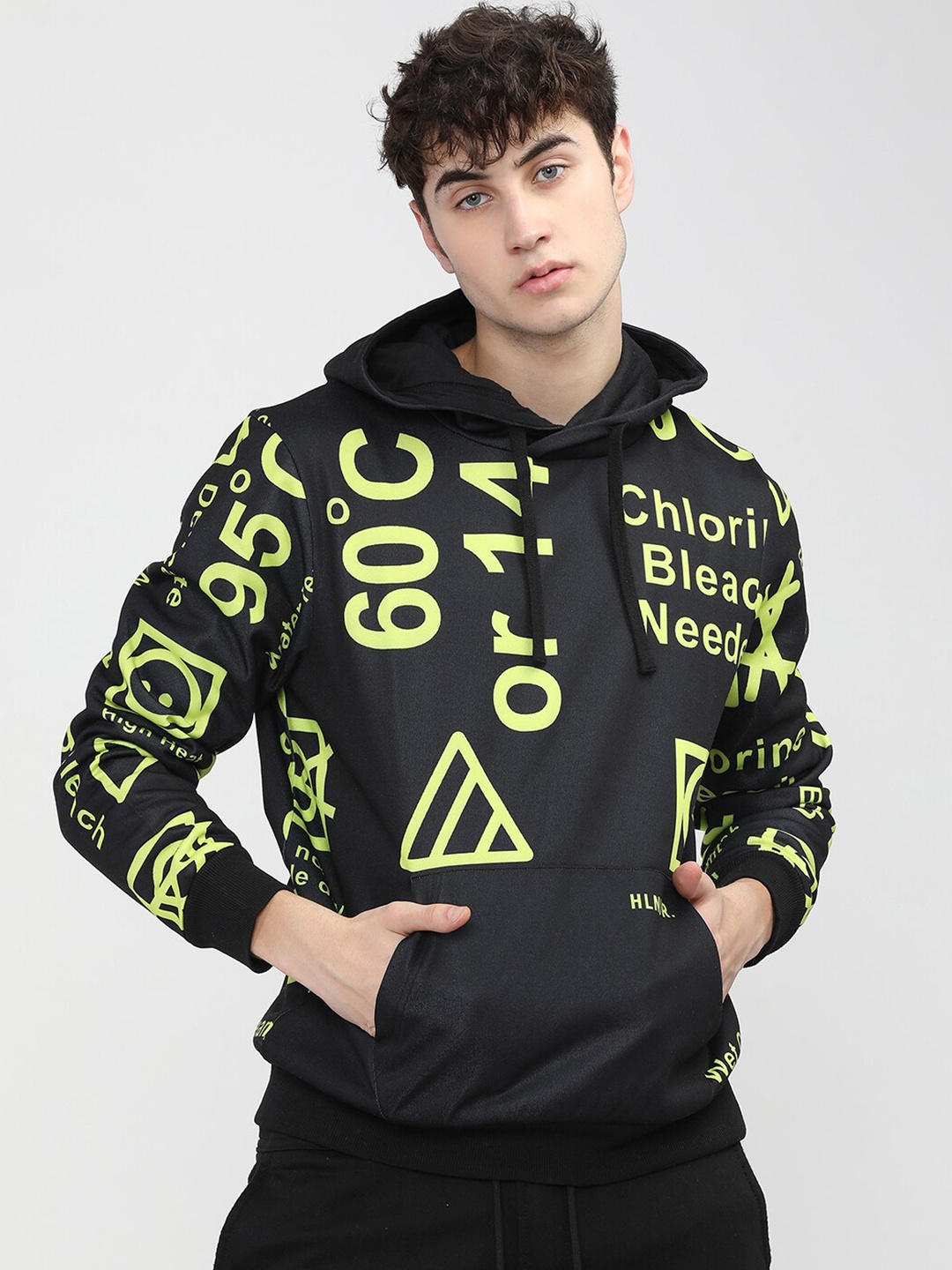 

HIGHLANDER Men Black Printed Hooded Sweatshirt