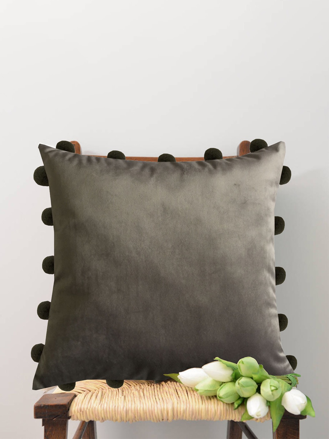 

Lushomes Grey & Black Velvet Square Cushion Covers