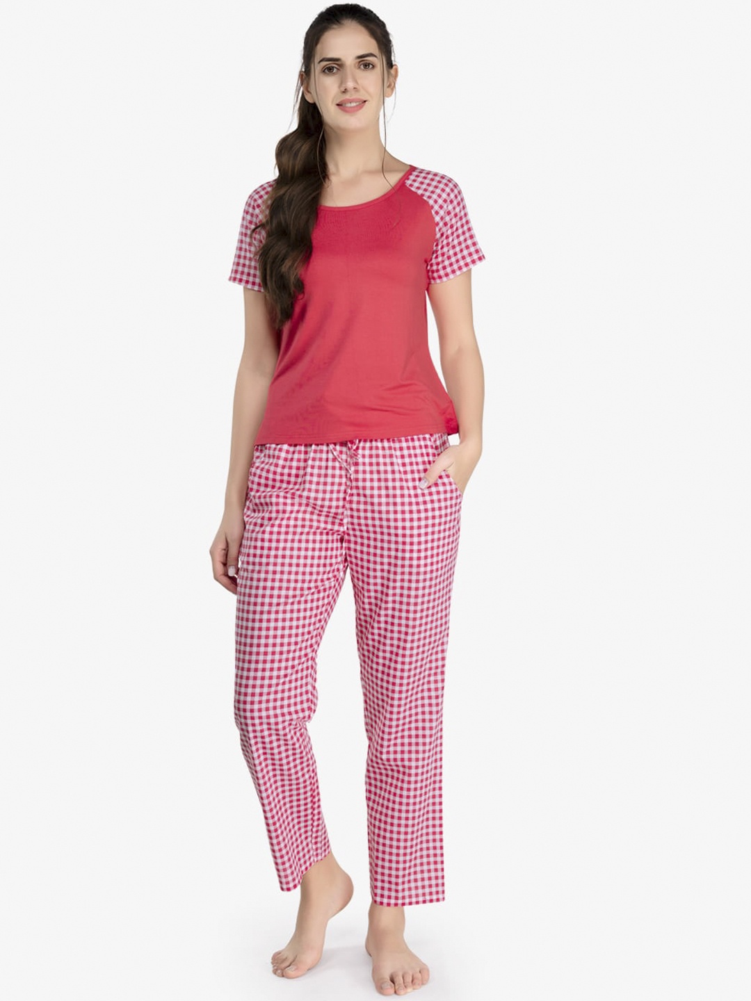 

evolove Women Pink Checked Cotton Night suit