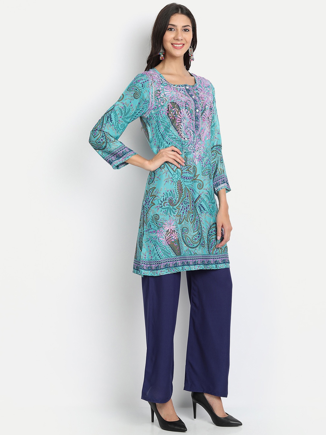 

HOUSE OF KARI Woman Blue & Pink Hand Embroidered Chickenkari Tunic