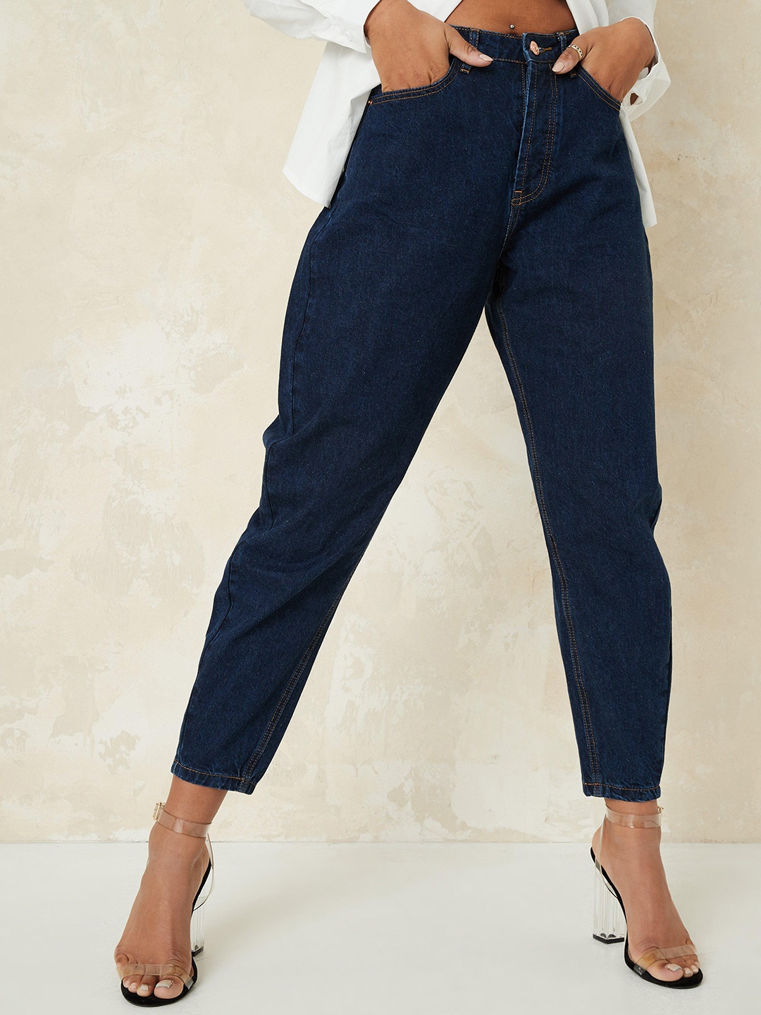 

Missguided Women Navy Blue Tapered Fit Cropped Jeans
