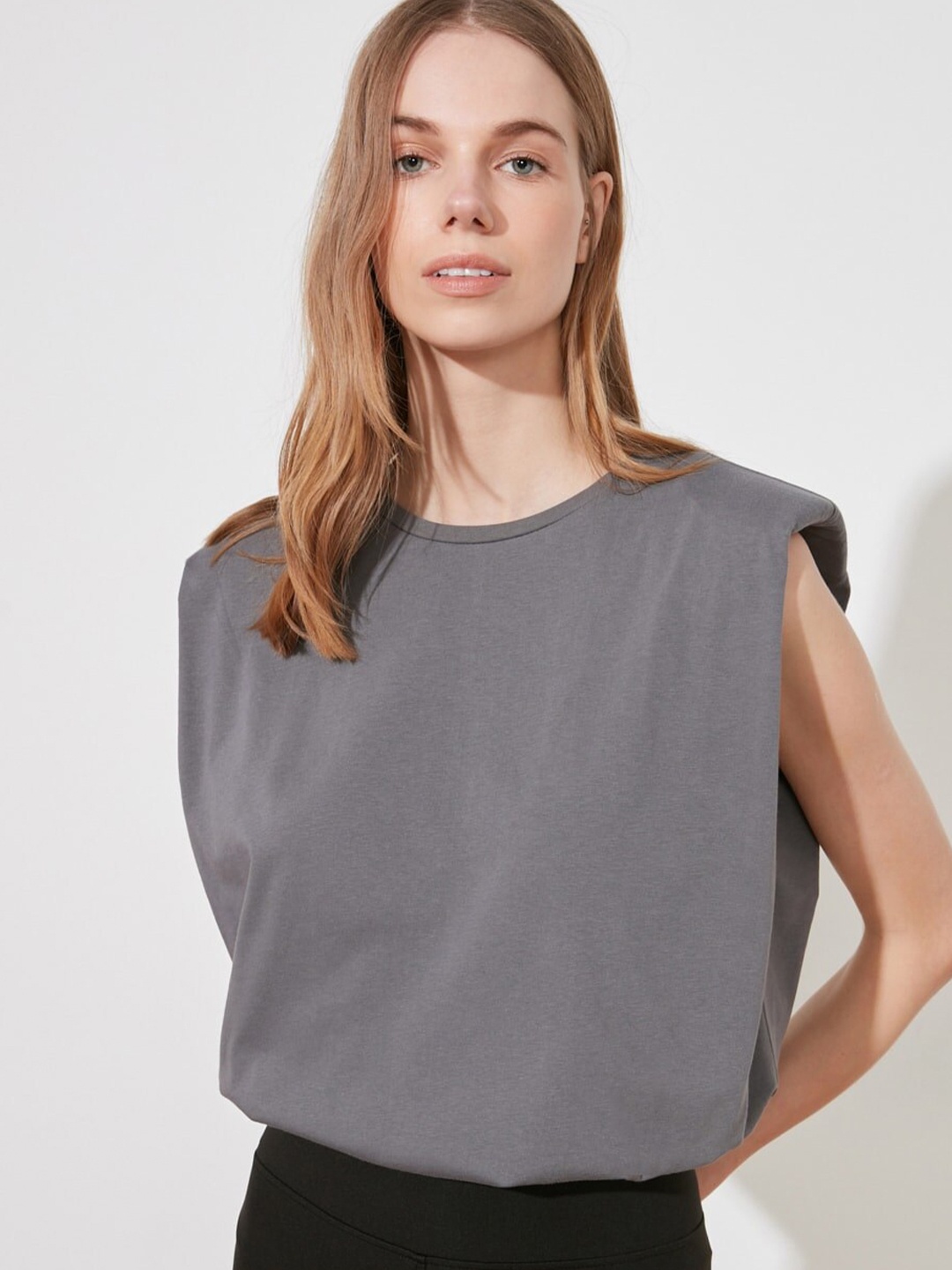 

Trendyol Women Beautiful Grey Solid Tshirt