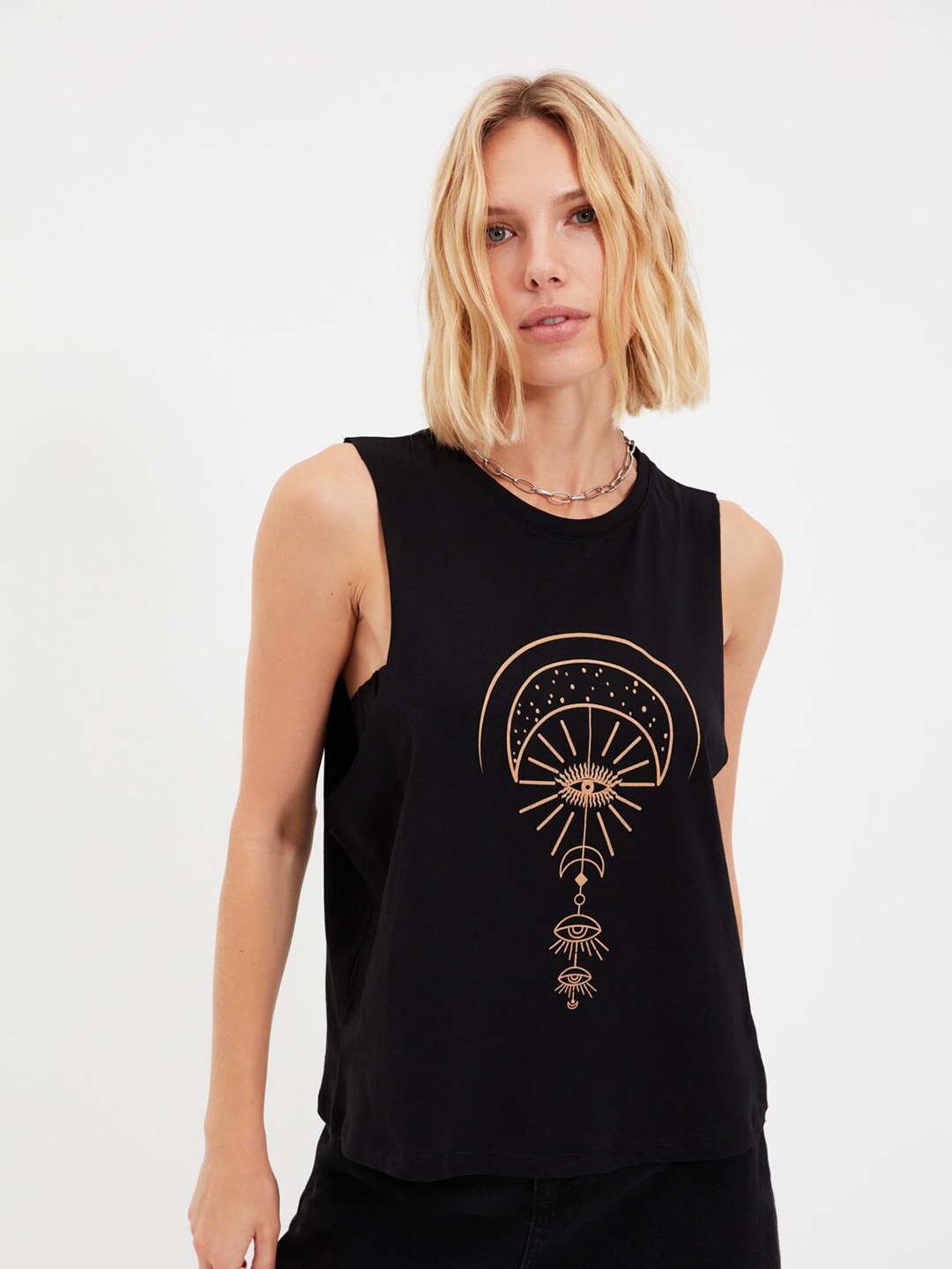 

Trendyol Women Black Graphic Tshirt