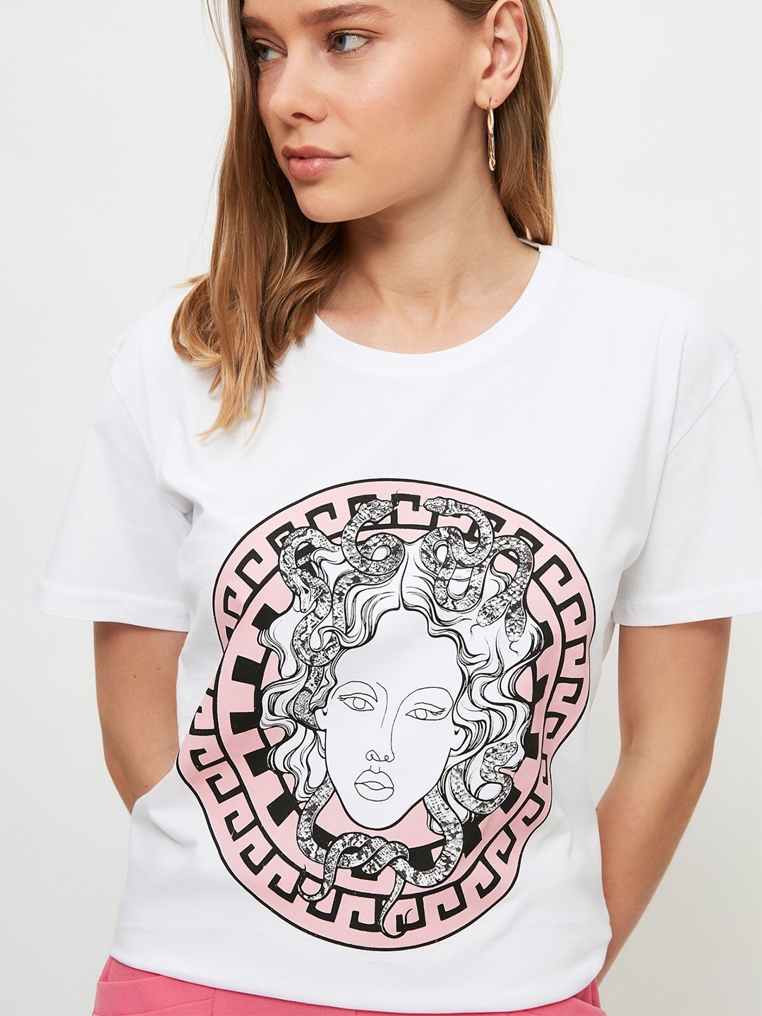 

Trendyol Women Classic White Graphic Tshirt