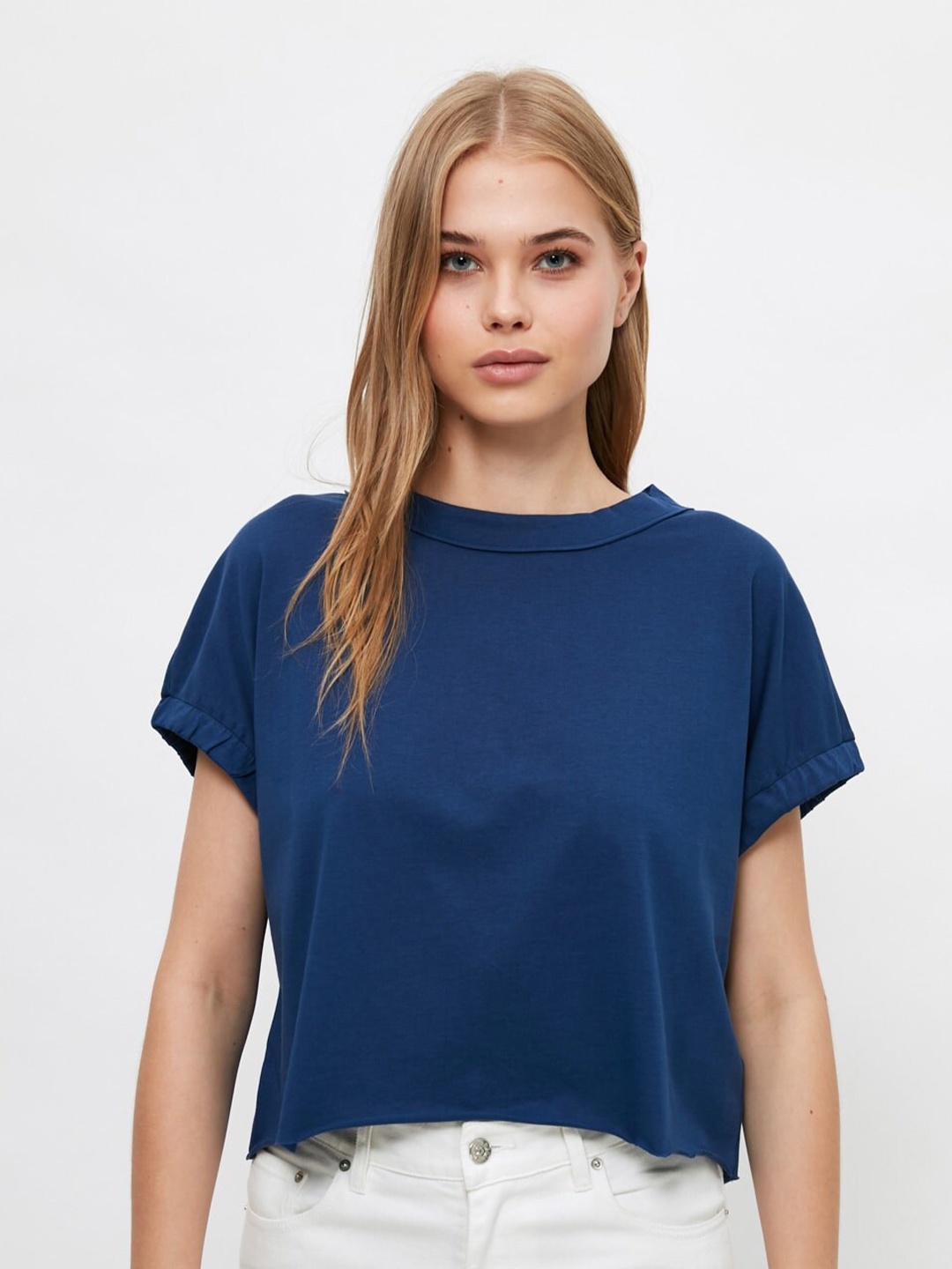 

Trendyol Women Deep Navy Blue Solid Tshirt
