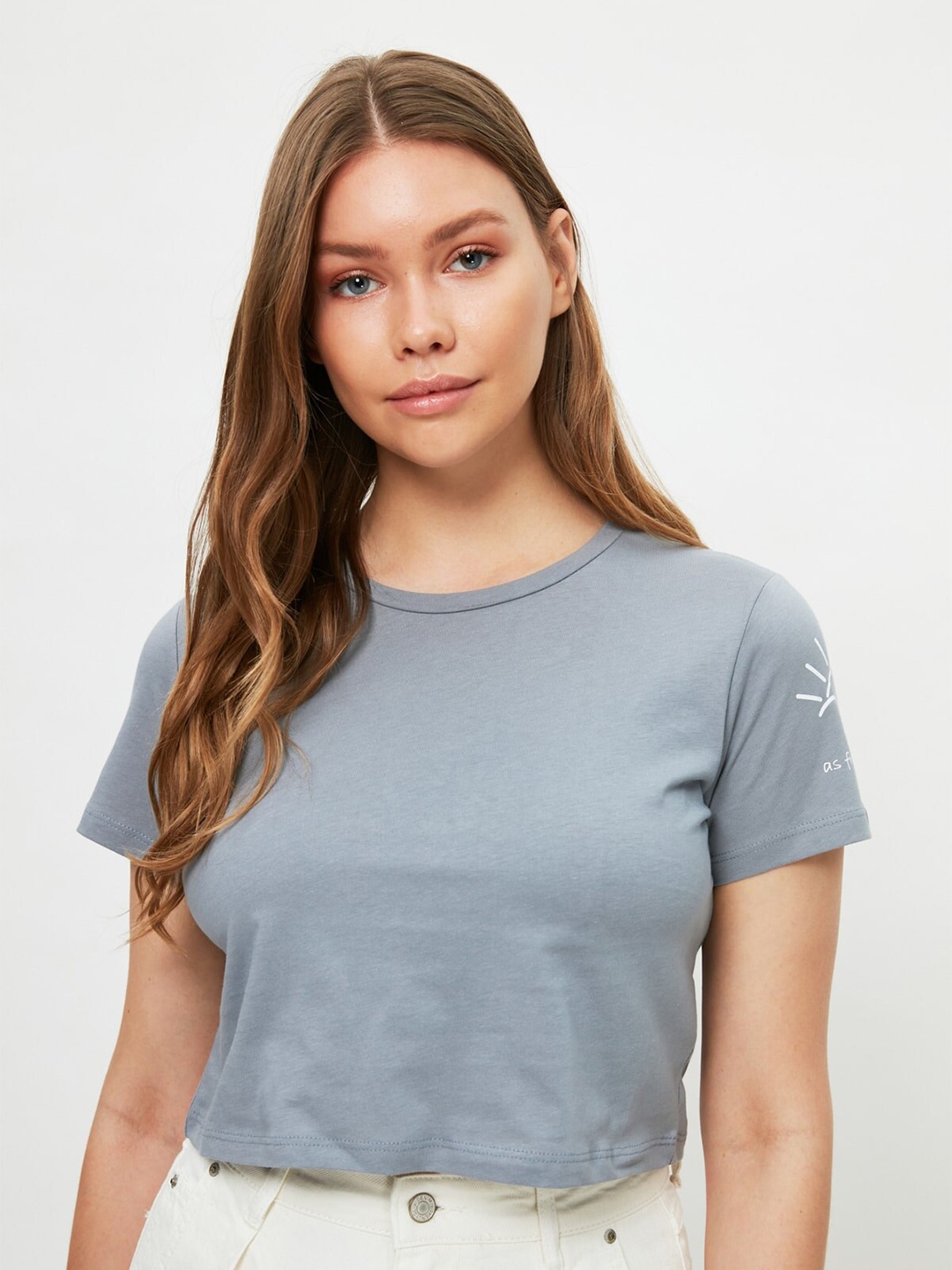 

Trendyol Women Beautiful Grey Solid Tshirt