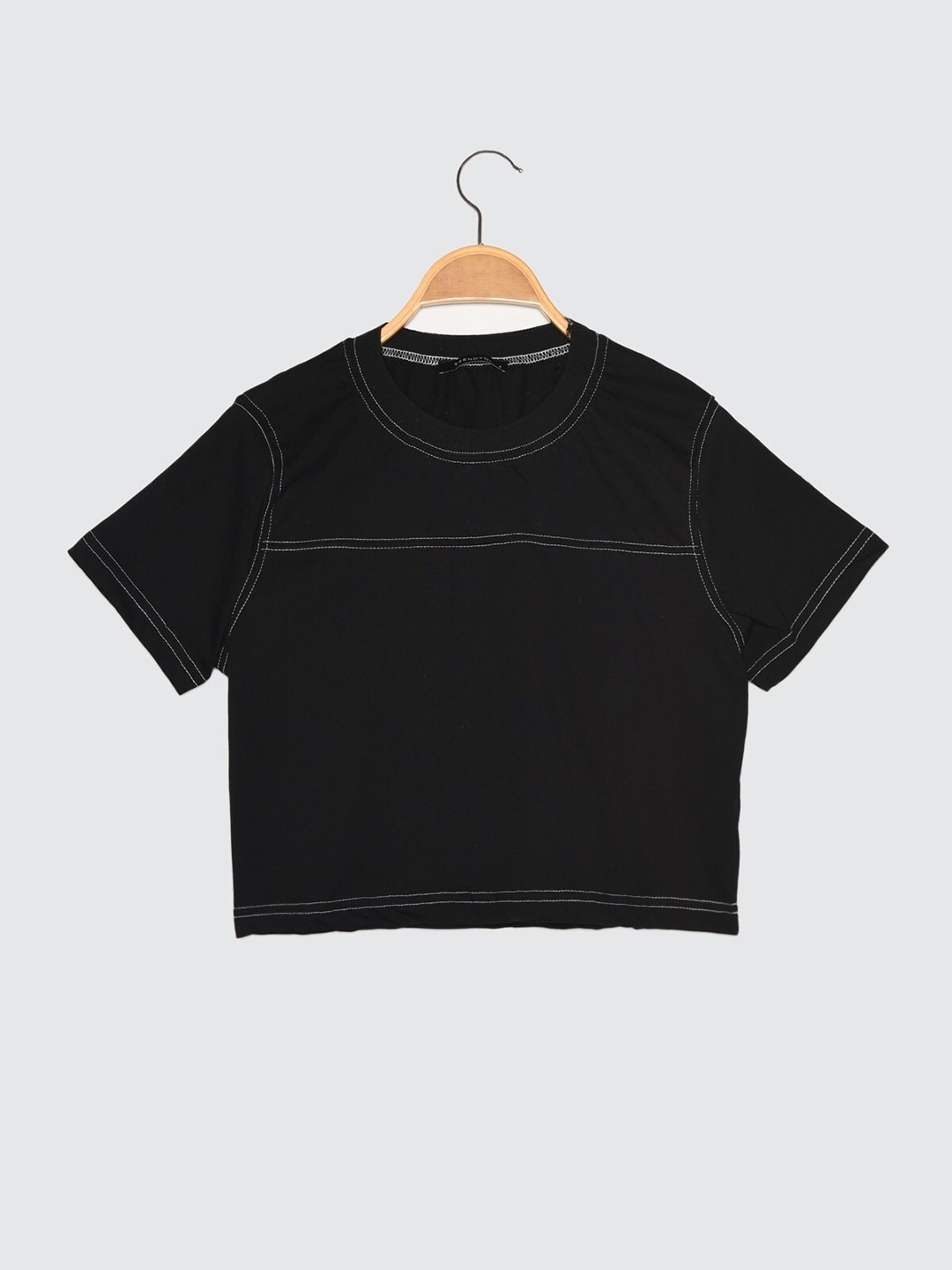 

Trendyol Women Stylish Black Solid Tshirt