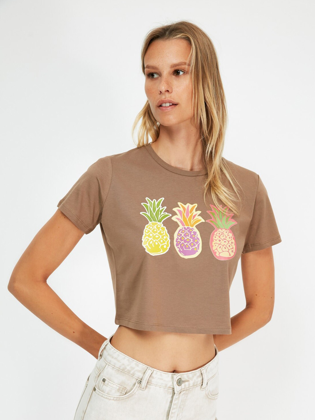 

Trendyol Women Brown Graphic Tshirt