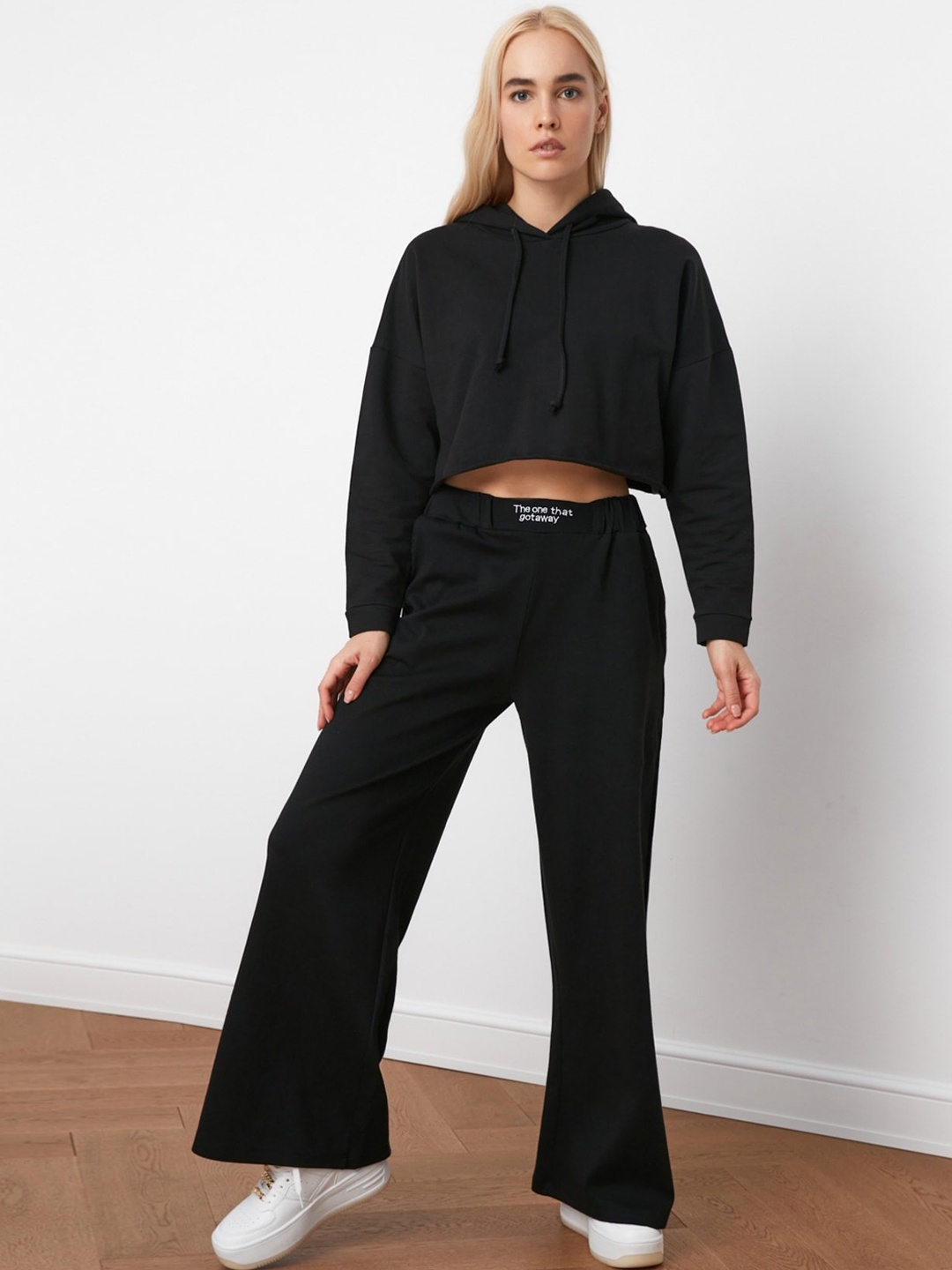 

Trendyol Women Black Solid Trousers