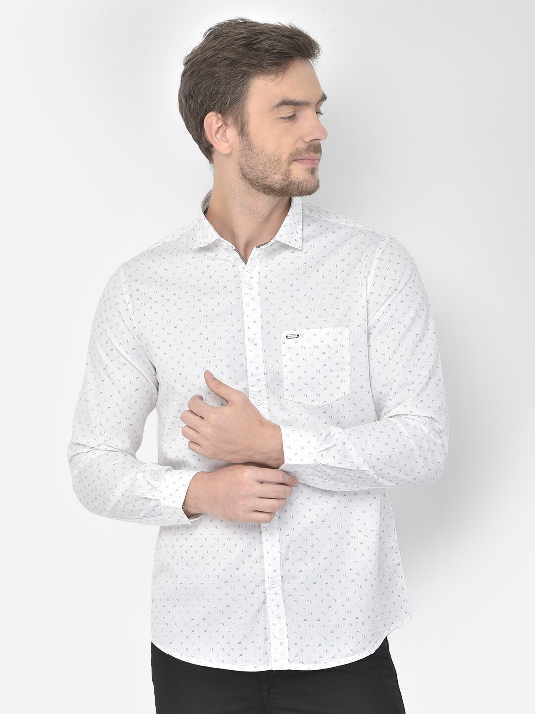 

Canary London Men White Smart Slim Fit Printed Casual Shirt