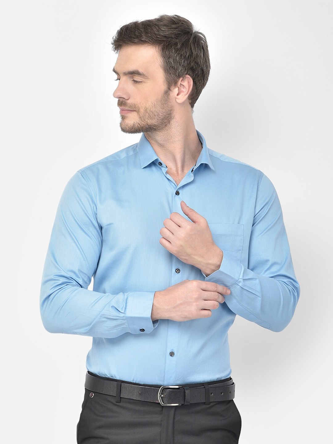 

Canary London Men Blue Satin Smart Slim Fit Formal Shirt