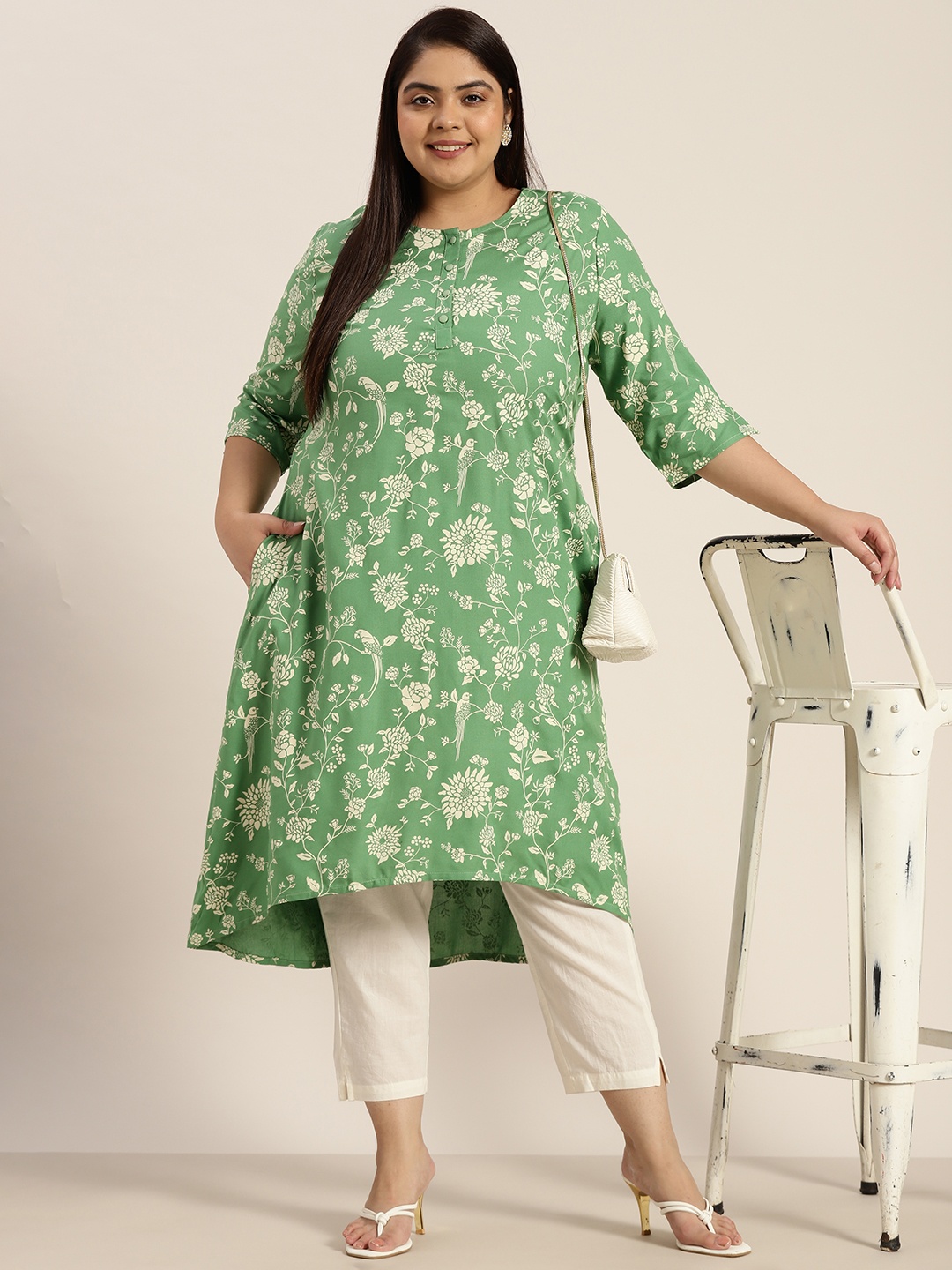 

Sztori Plus Size Women Green & Off White Ethnic Motifs Printed High-Low A-Line Kurta