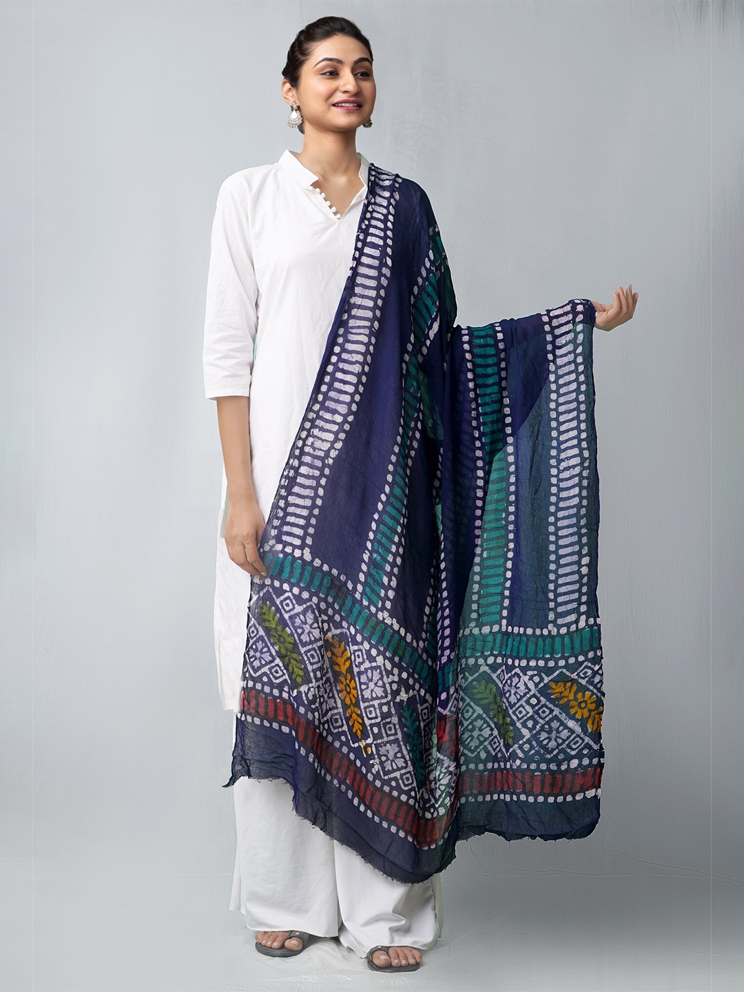 

Unnati Silks Blue Ethnic Motifs Dyed Batik Dupatta