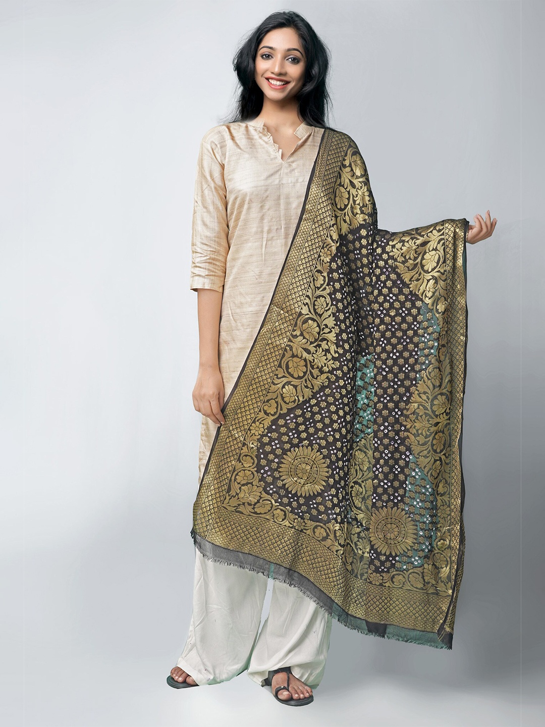 

Unnati Silks Black & Gold-Toned Dyed Bandhani Dupatta with Zari