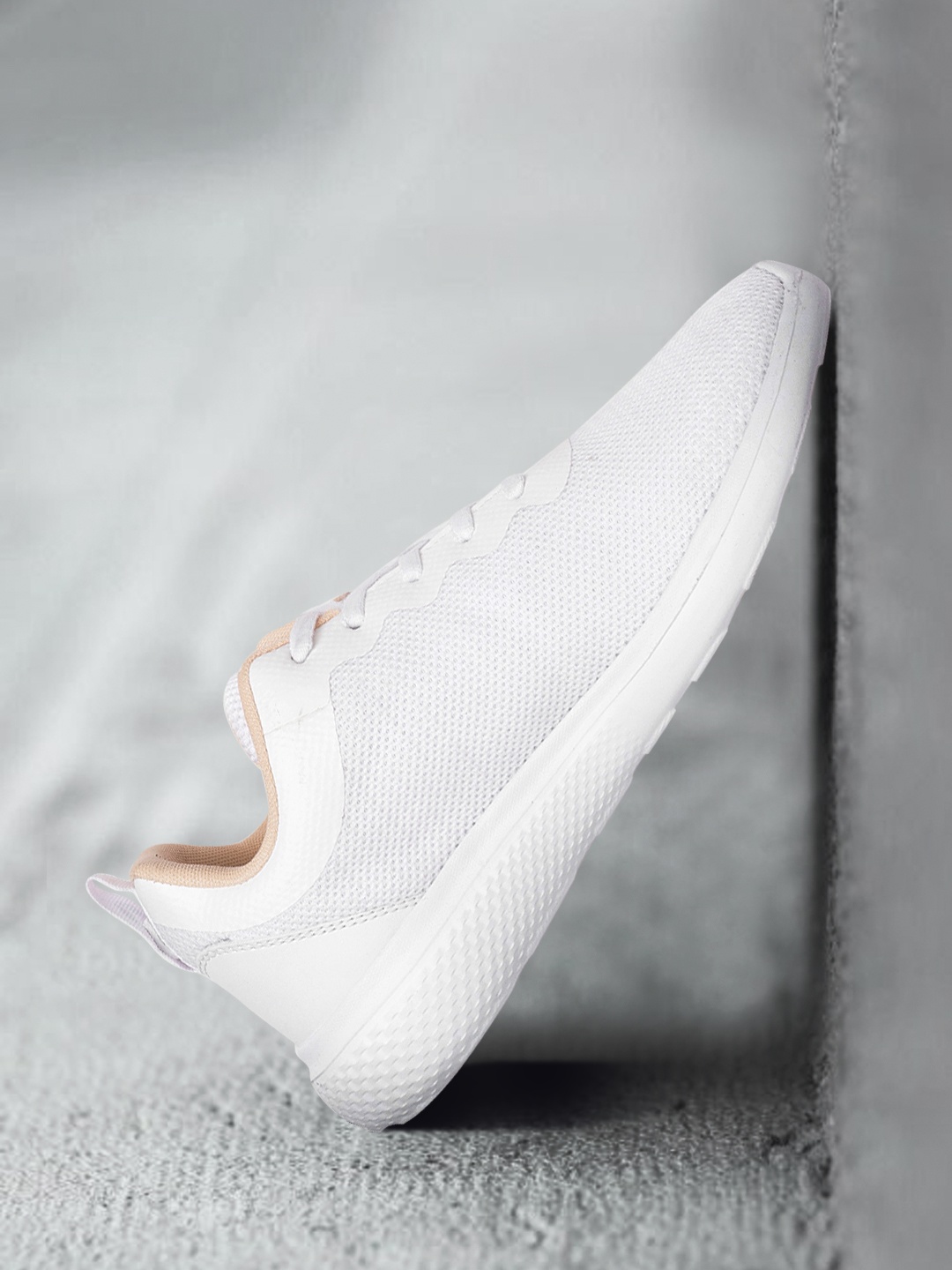 

Crew STREET Women White Woven Design Running Shoes
