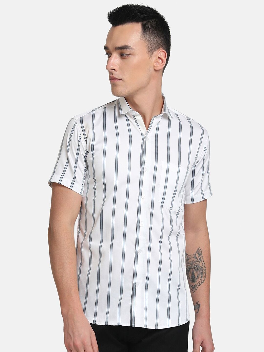 

Emerals Men White Slim Fit Striped Casual Shirt