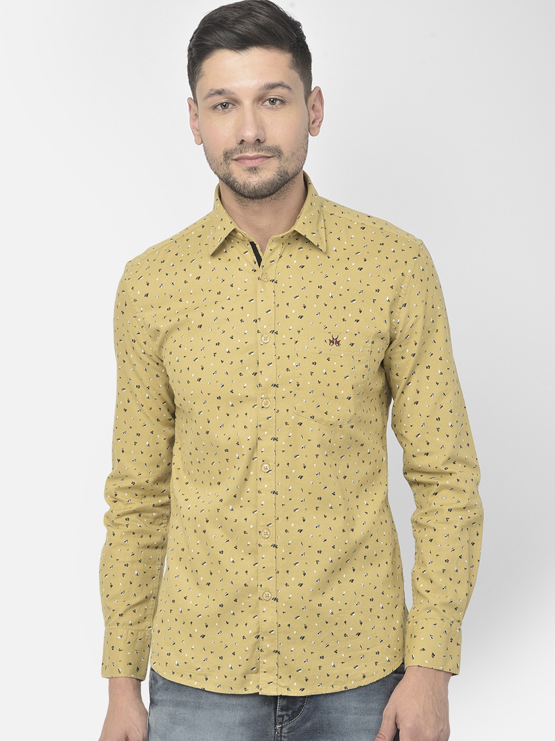 

Crimsoune Club Men Yellow Slim Fit Printed Cotton Casual Shirt