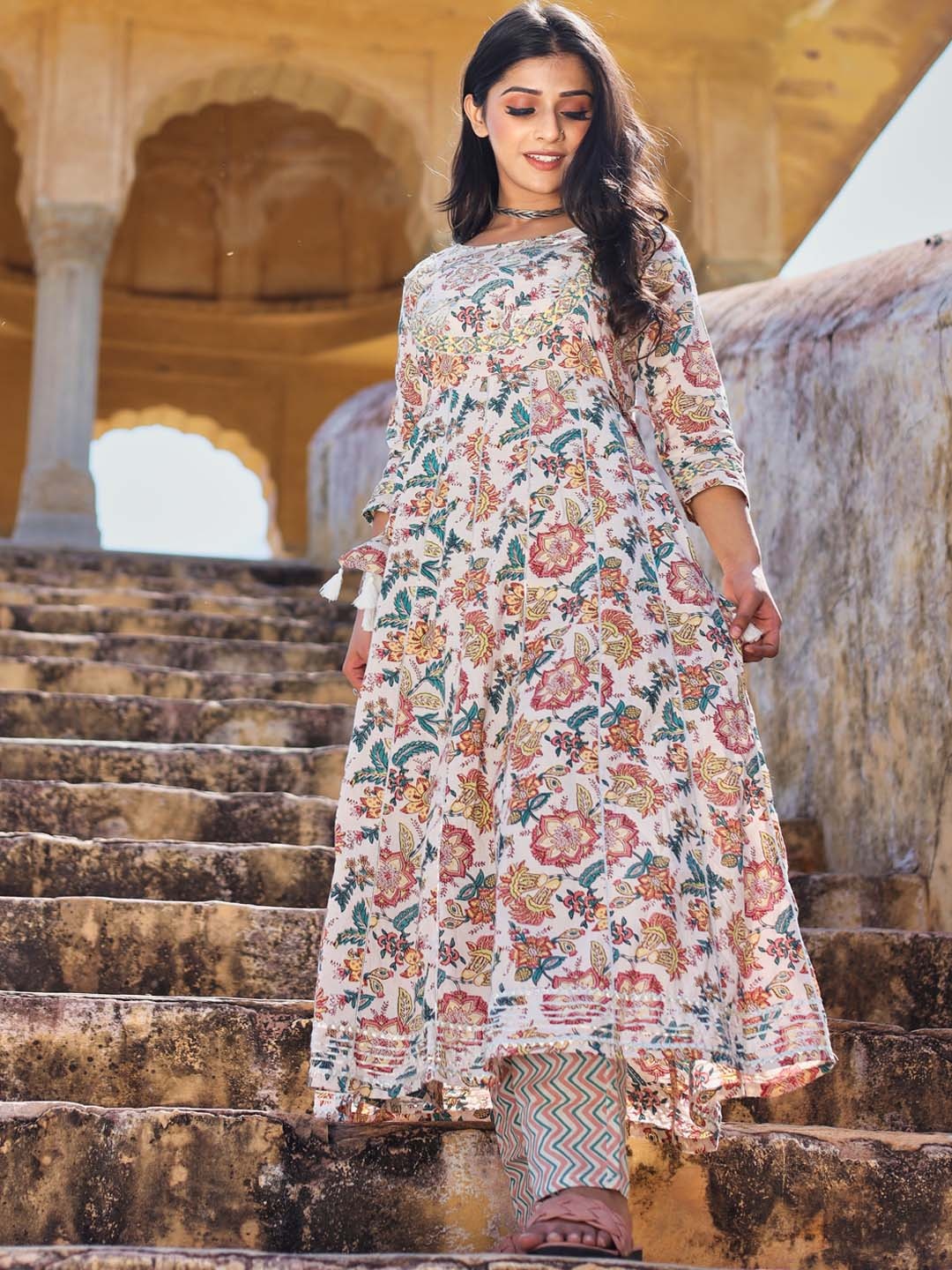 

Divena Women Cream-Coloured Pure Cotton Anarkali Kurta with Trousers