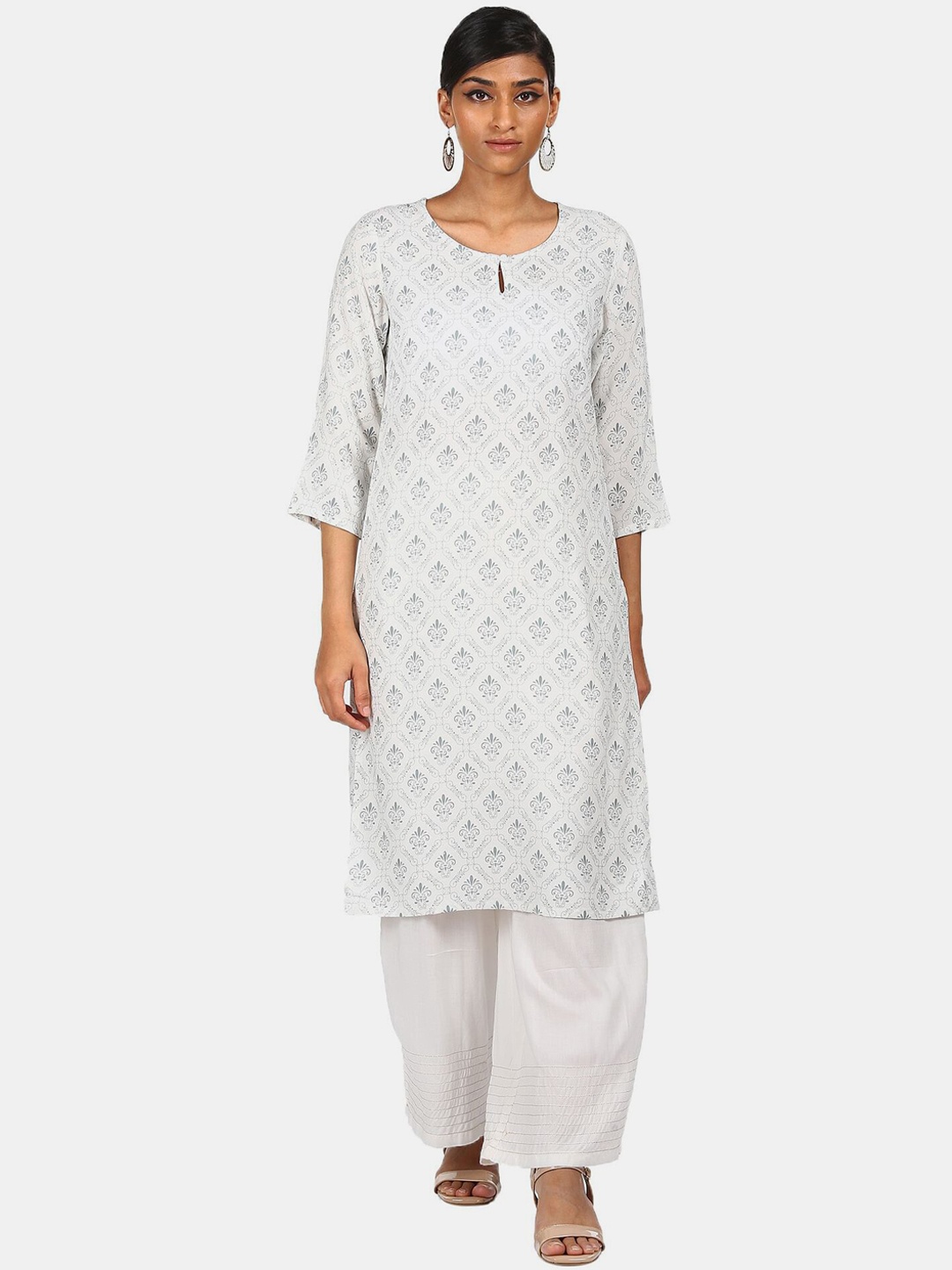 

Karigari Women White Ethnic Motifs Kurta