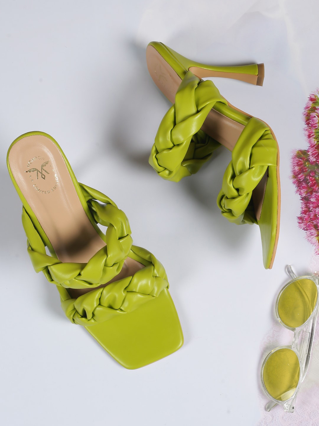 

Monrow Green & Beige Textured PU Party Kitten Sandals