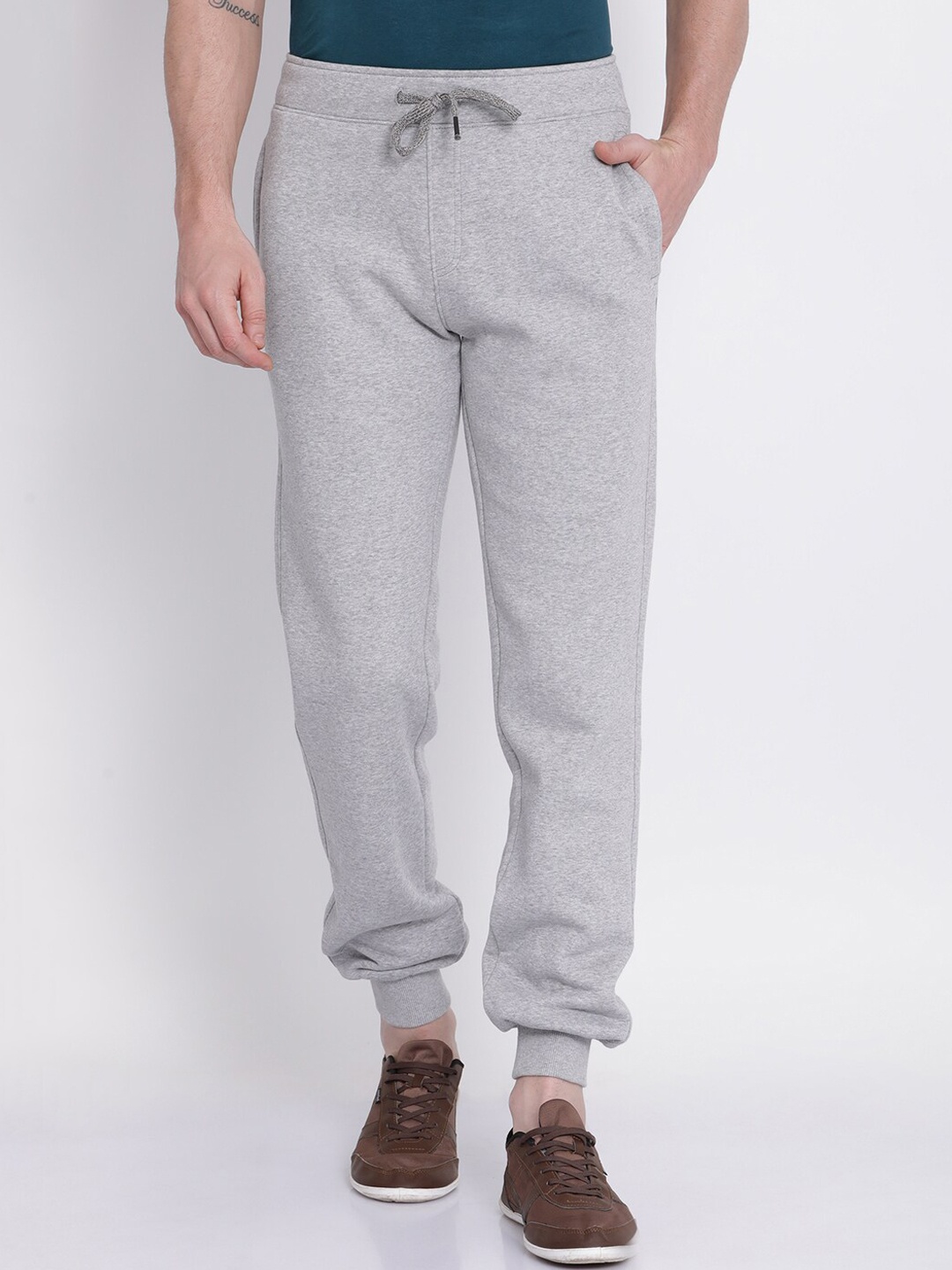 

t-base Men Grey Solid Joggers