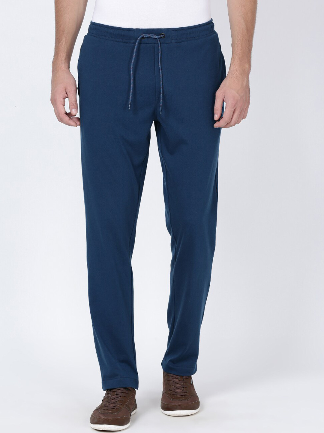 

t-base Men Blue Solid Track Pants