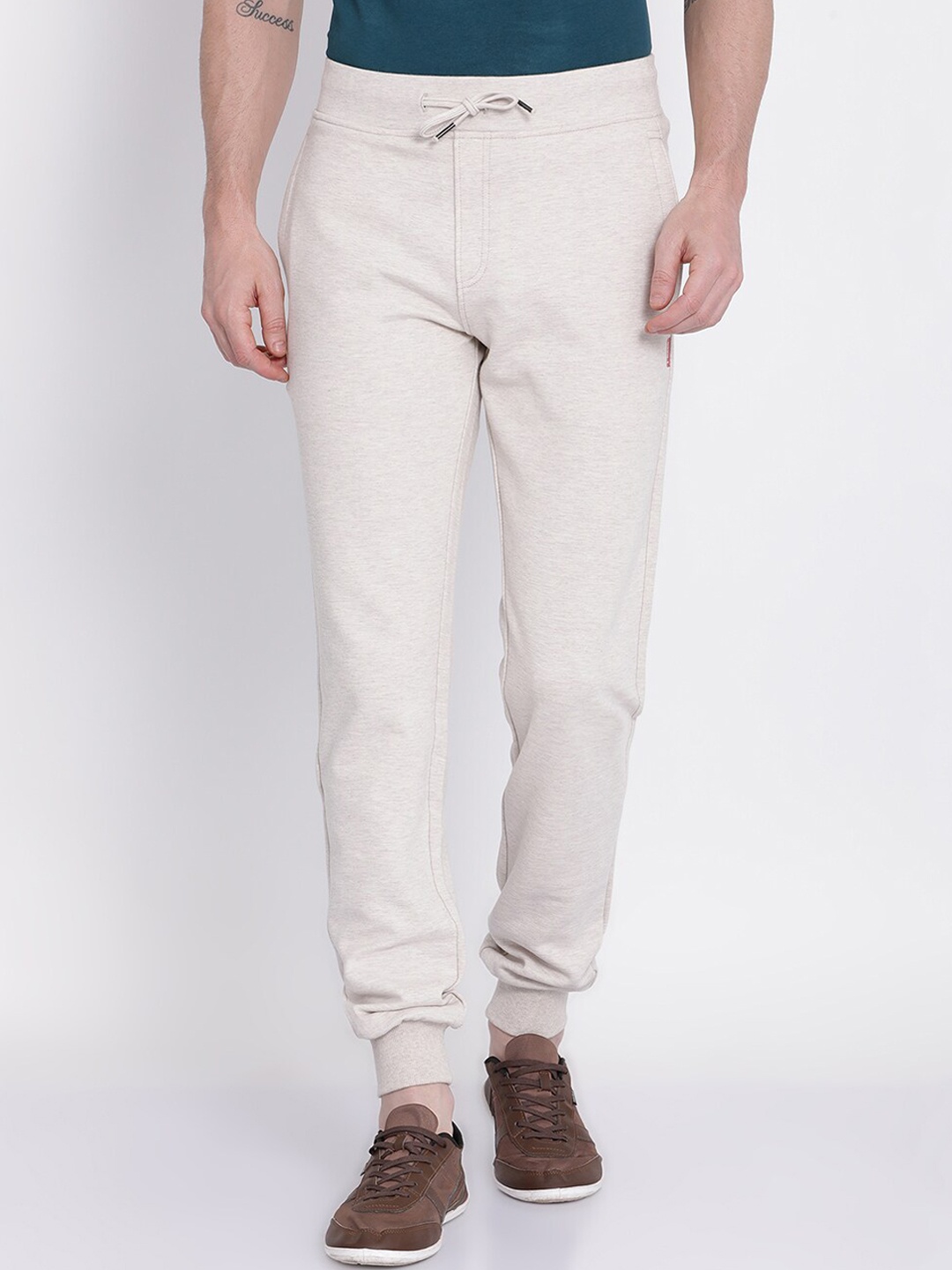 

t-base Men Off White Solid Regular-Fit Joggers