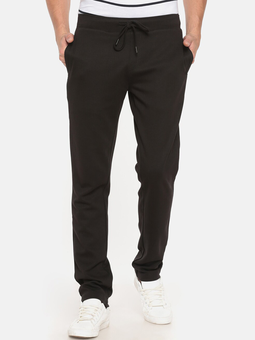 

t-base Men Black Solid Track Pants