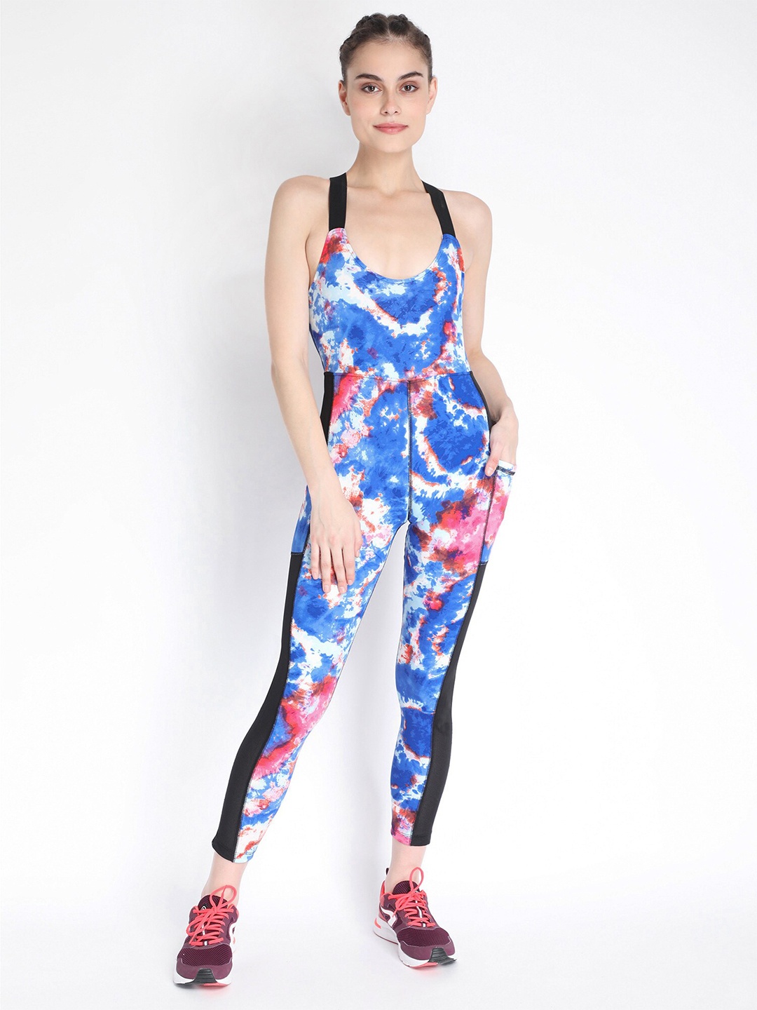

CHKOKKO Blue & Pink Printed Basic Jumpsuit