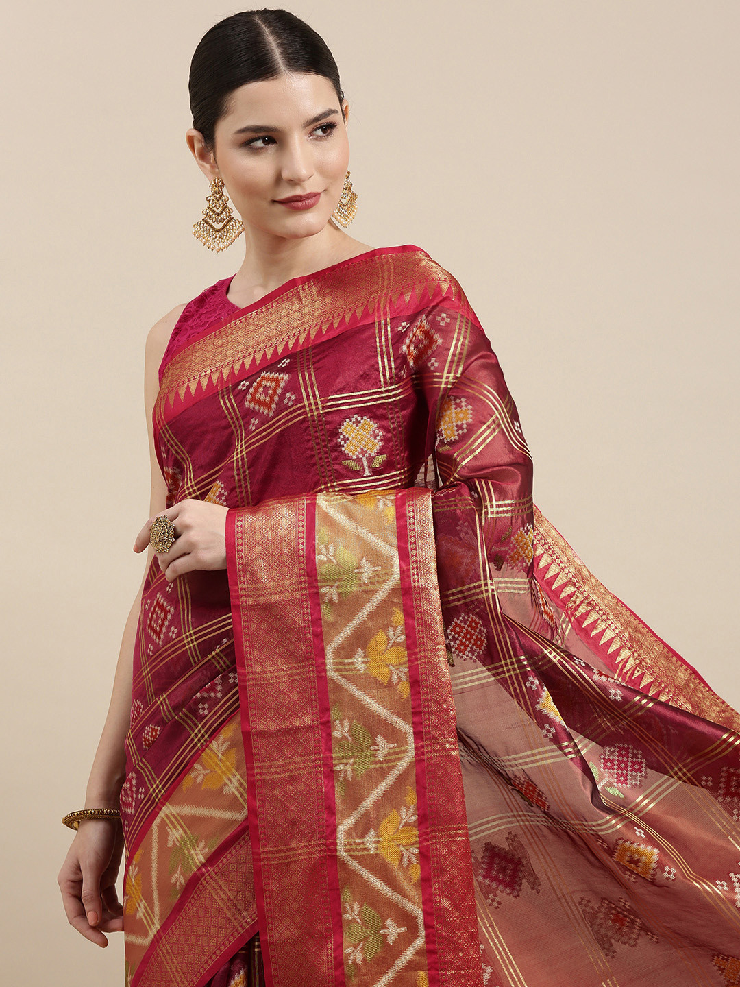 

BANARASI SILK WORKS Maroon & Golden Ethnic Woven Design Art Silk Banarasi Saree