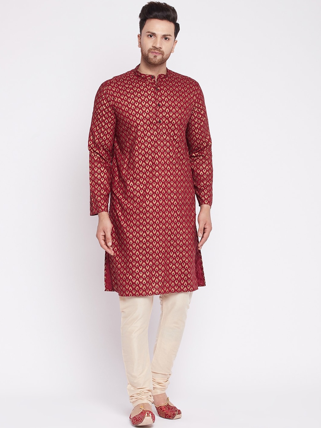 

even Men Maroon Thread Work Kurta