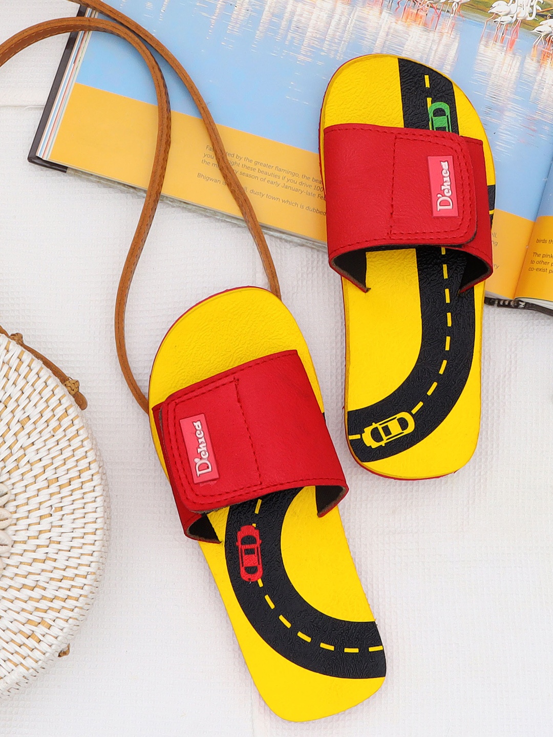 

DChica Boys Yellow & Red Colourblocked Sliders