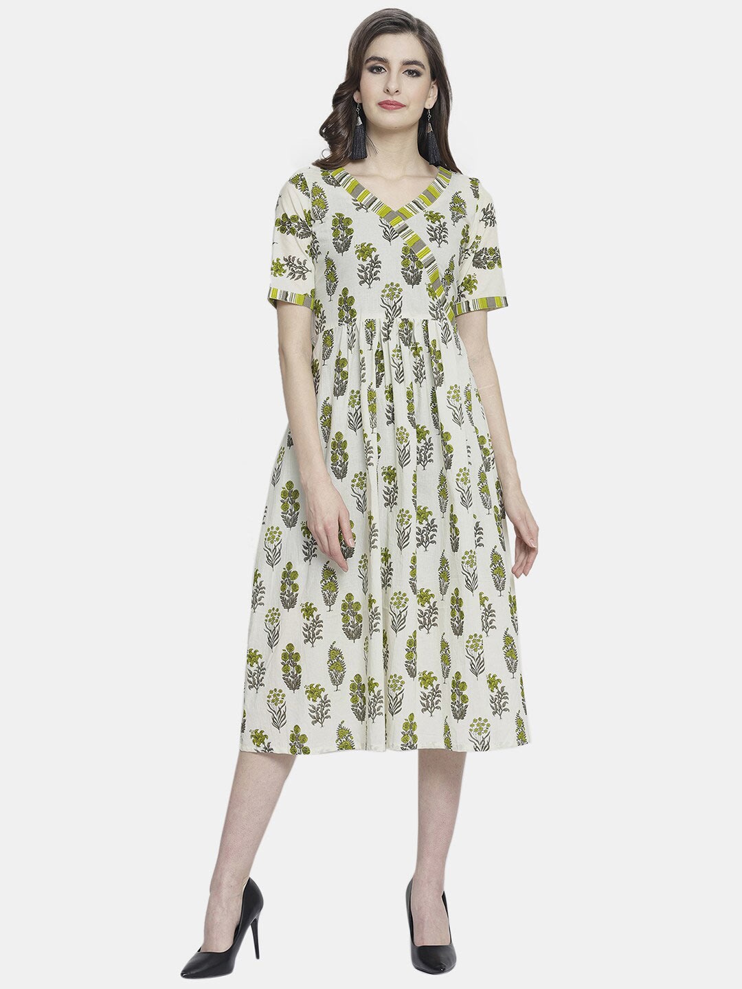 

Enchanted Drapes Green Floral Midi Dress