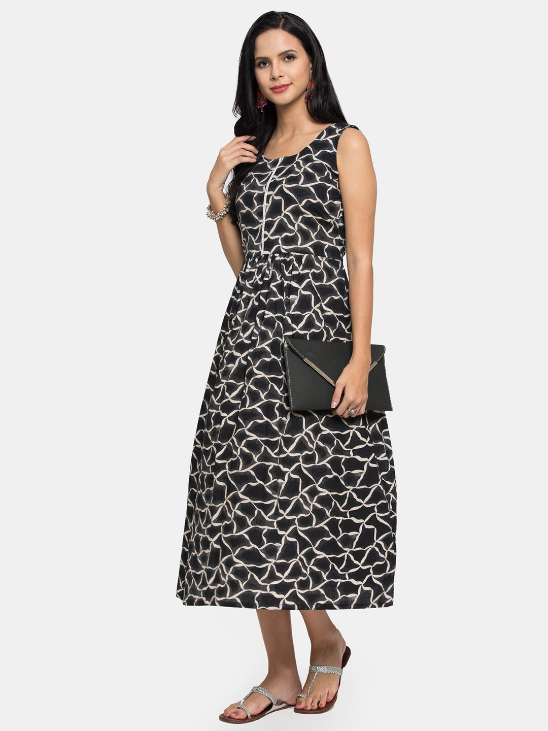 

Enchanted Drapes Black Floral Midi Dress