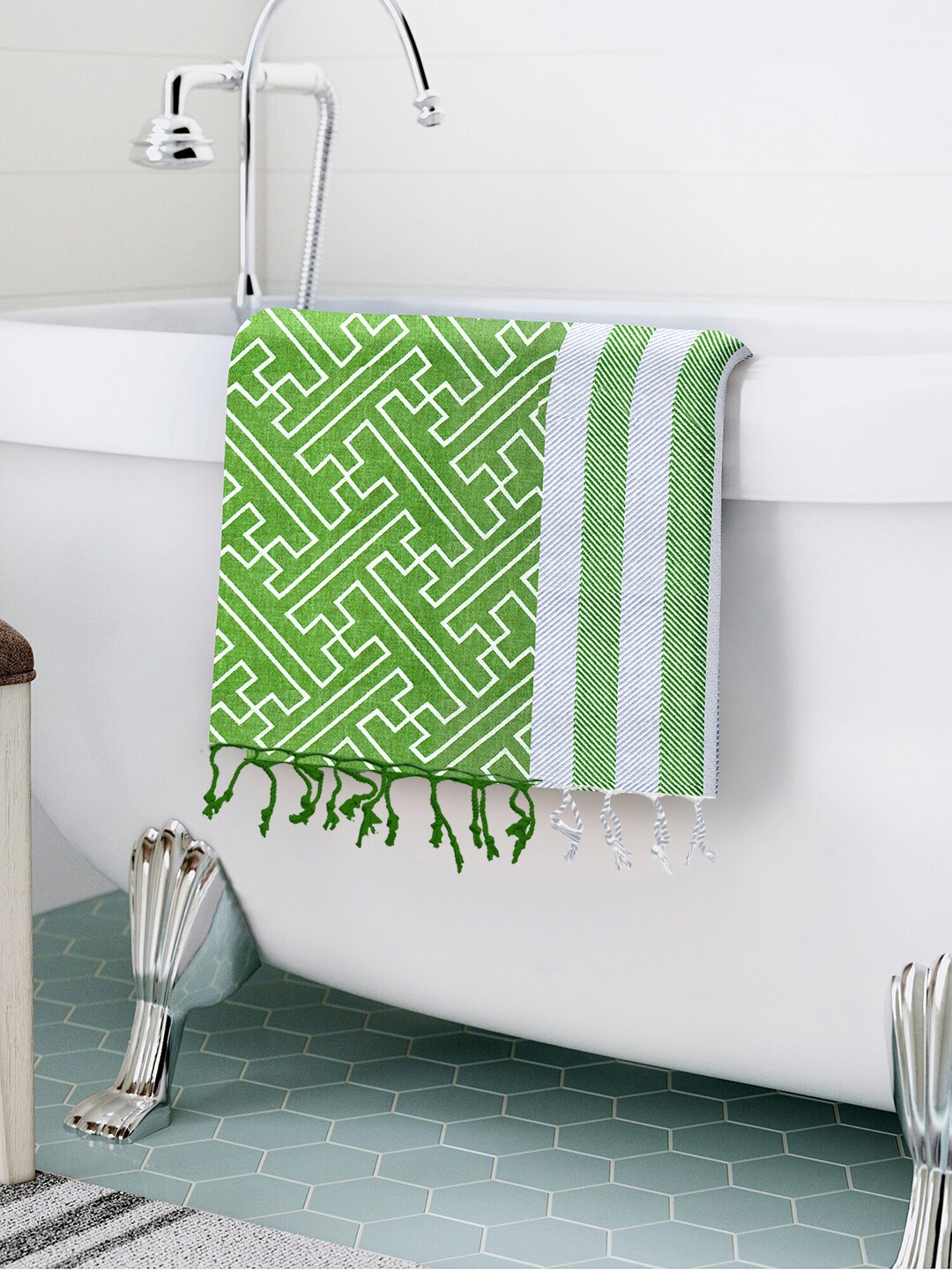 

Story@home Set Of 3 Green & White Printed Pure Cotton 200 GSM Bath Towels