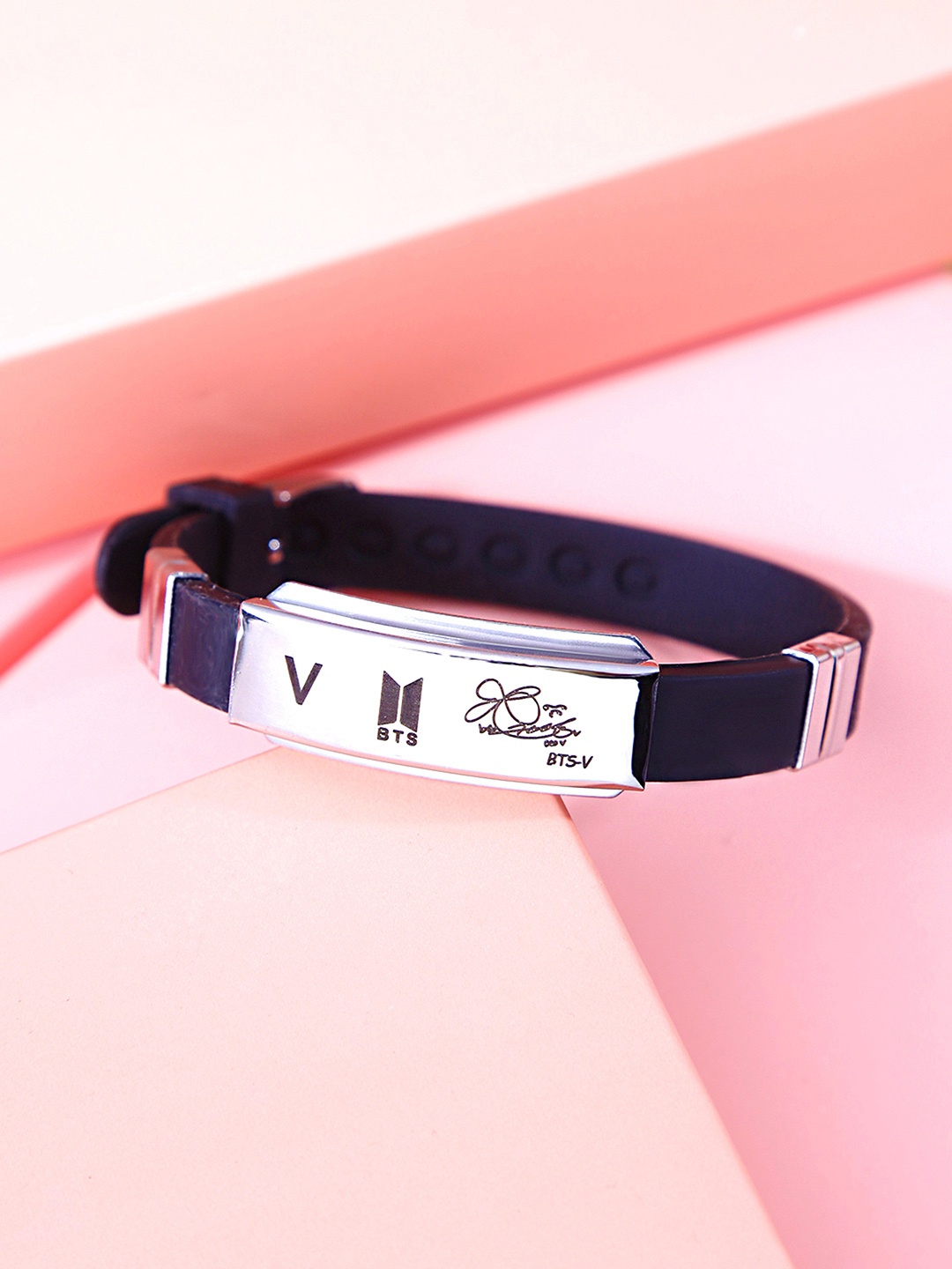 

Yellow Chimes Unisex Silver-Toned & Black Kpop BTS Band V Signature Leather Bracelet