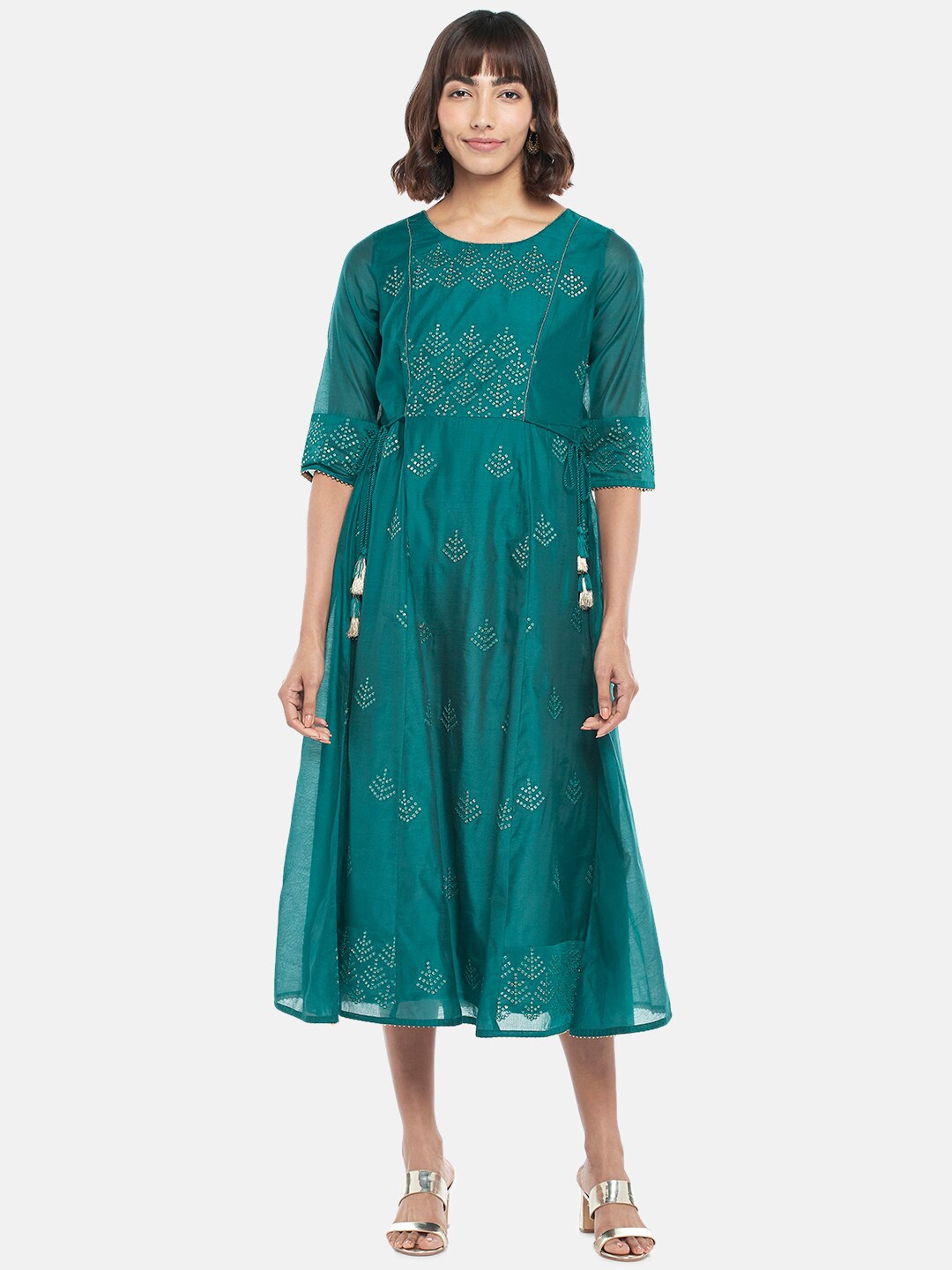 

RANGMANCH BY PANTALOONS Women Teal Embellished Midi Dress