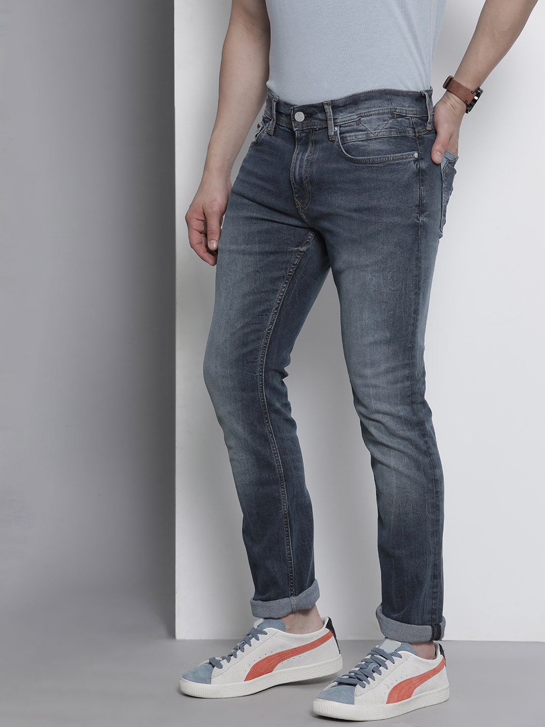 

Tommy Hilfiger Men Blue Sage Slim Fit Light Fade Jeans
