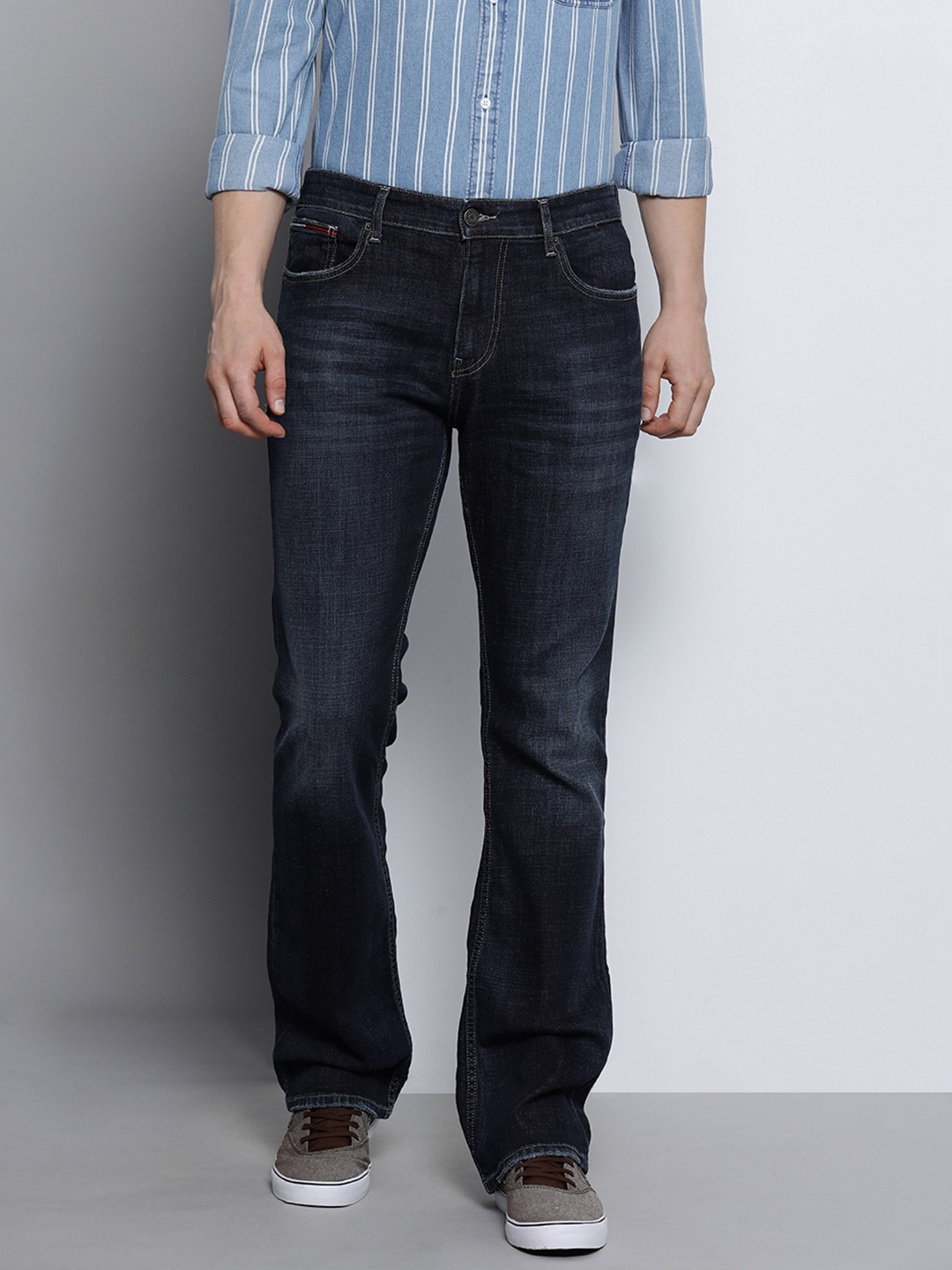 

Tommy Hilfiger Men Blue Bootcut Light Fade Jeans