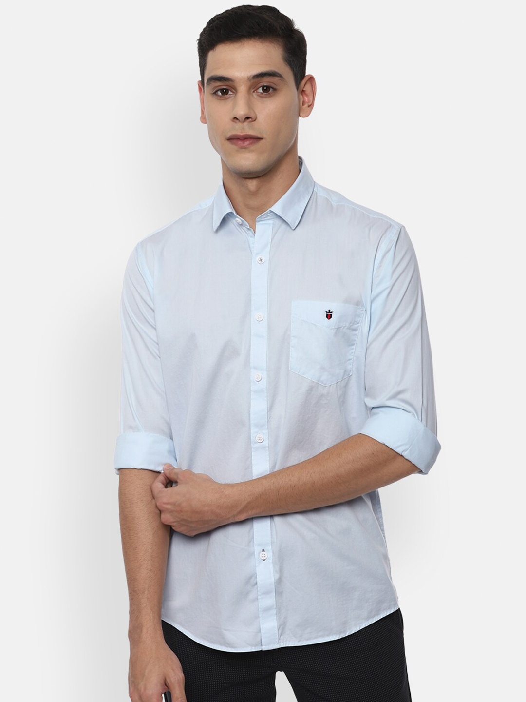 

Louis Philippe Sport Men Blue Solid Slim Fit Cotton Casual Shirt