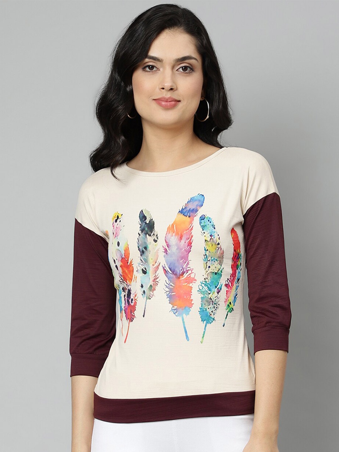 

OM SAI LATEST CREATION Off-White & Brown Graphic Print Drop-shoulder Sleeves Top